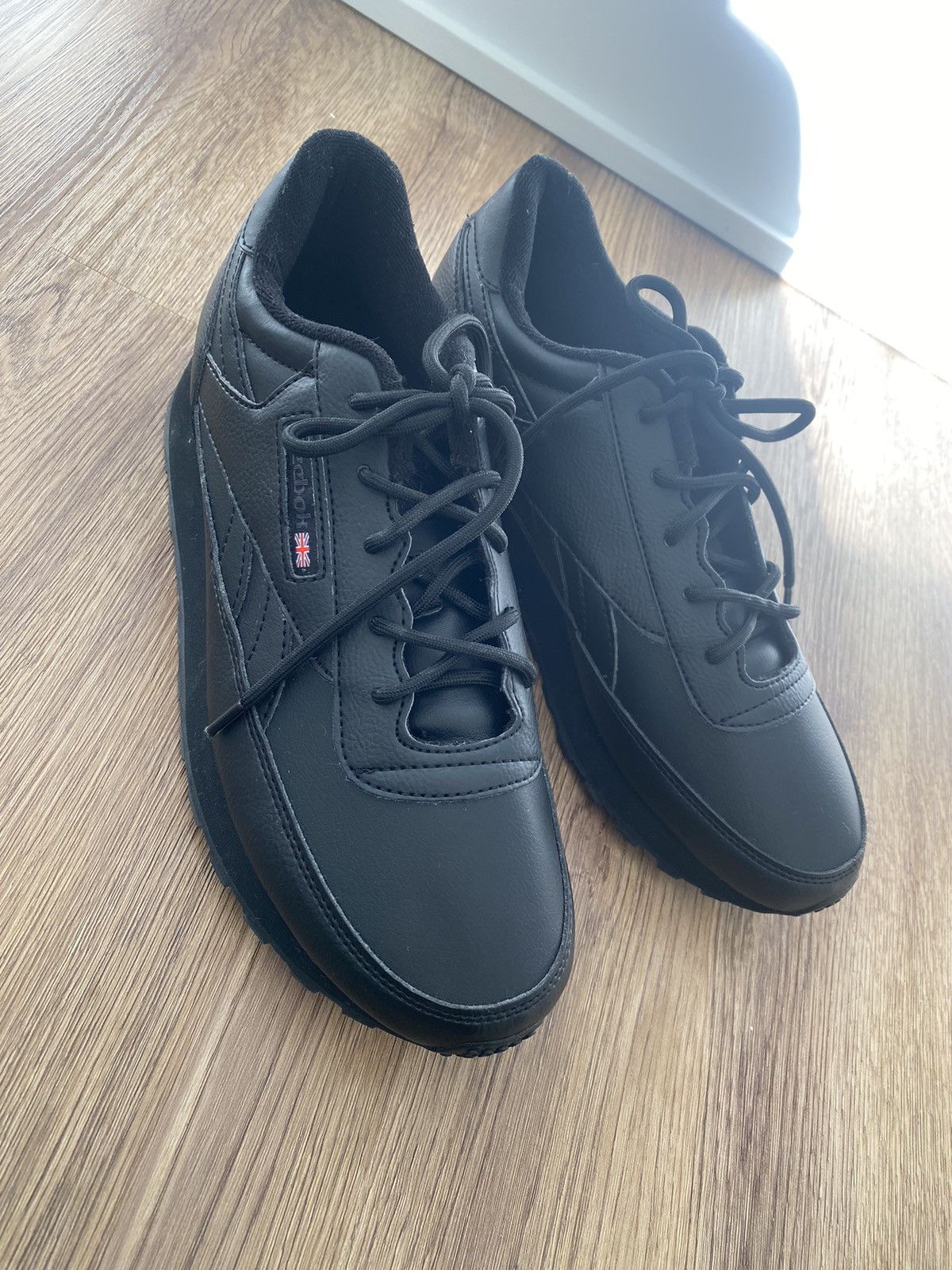 Reebok Reebok Classic Renaissance Black Memorytech Comfort size 9 Size US 9 / IT 39 - 5 Thumbnail