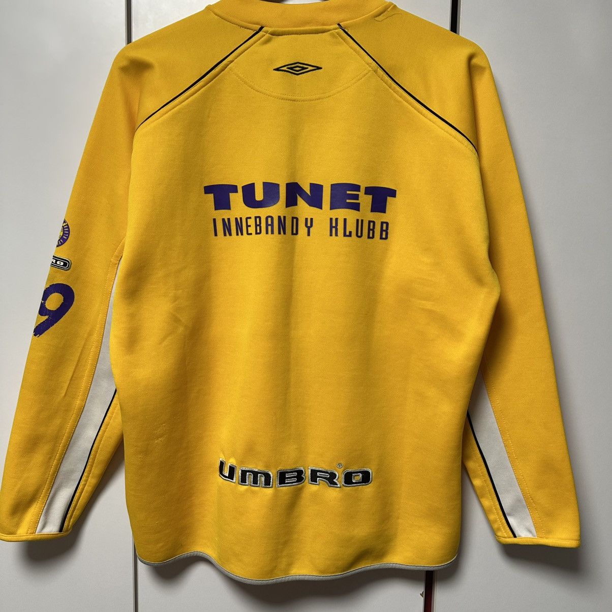 Umbro Umbro Tunet Innebandy Hlubb 29 T Vintage Jersey Size US S / EU 44-46 / 1 - 10 Thumbnail