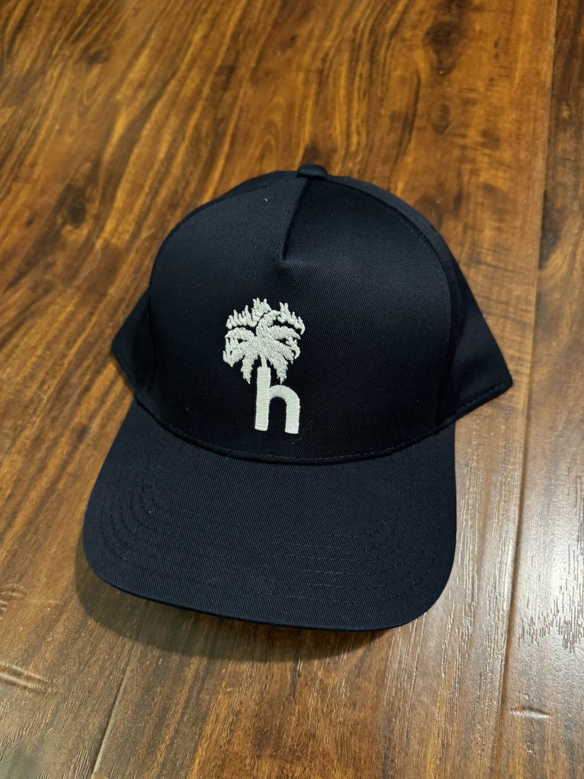 Holiday Brand HOLIDAY NY*LA HAT NAVY | Grailed