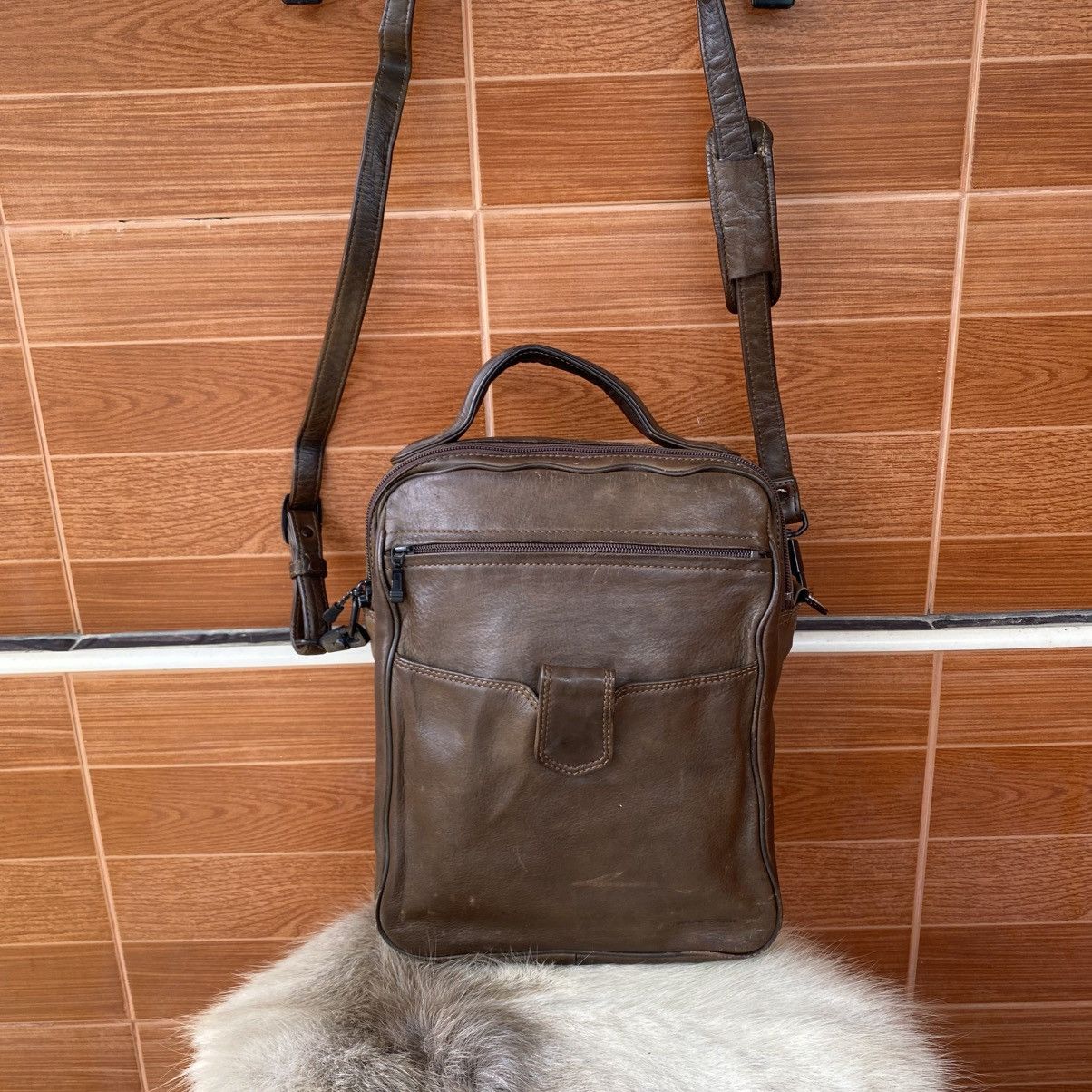 Genuine Leather Genuine Cowhide Leather Sling Bang By Truster Size ONE SIZE - 2 Thumbnail