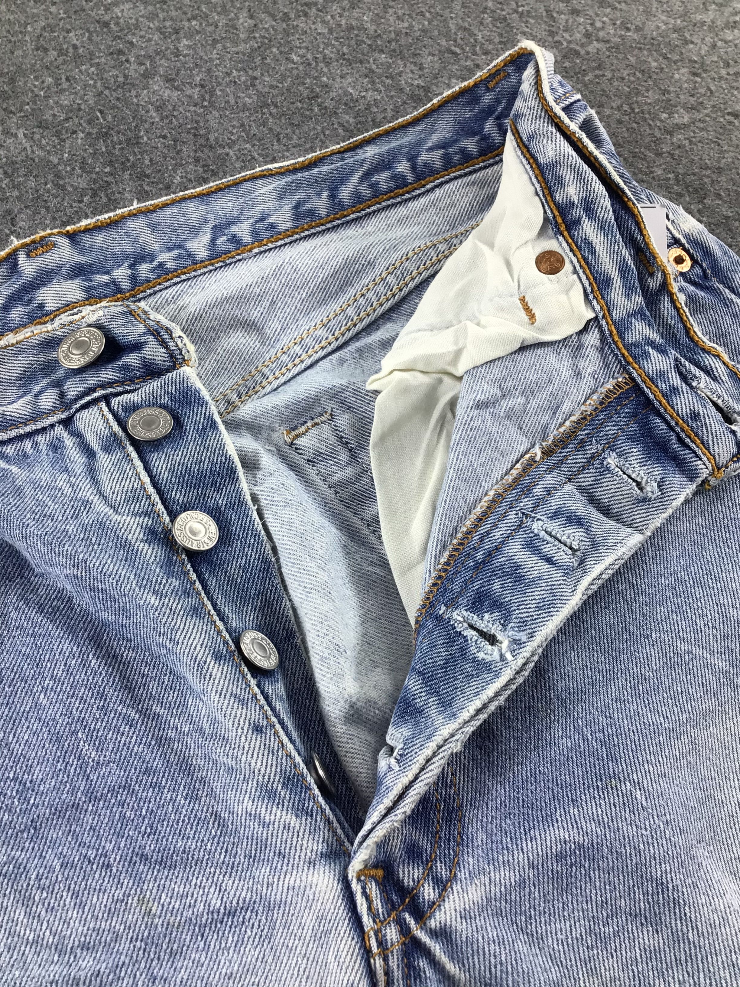 Levi's Vintage Levis 501xx Jeans Faded Blue Distressed Denim -J407 Size US 30 / EU 46 - 8 Thumbnail