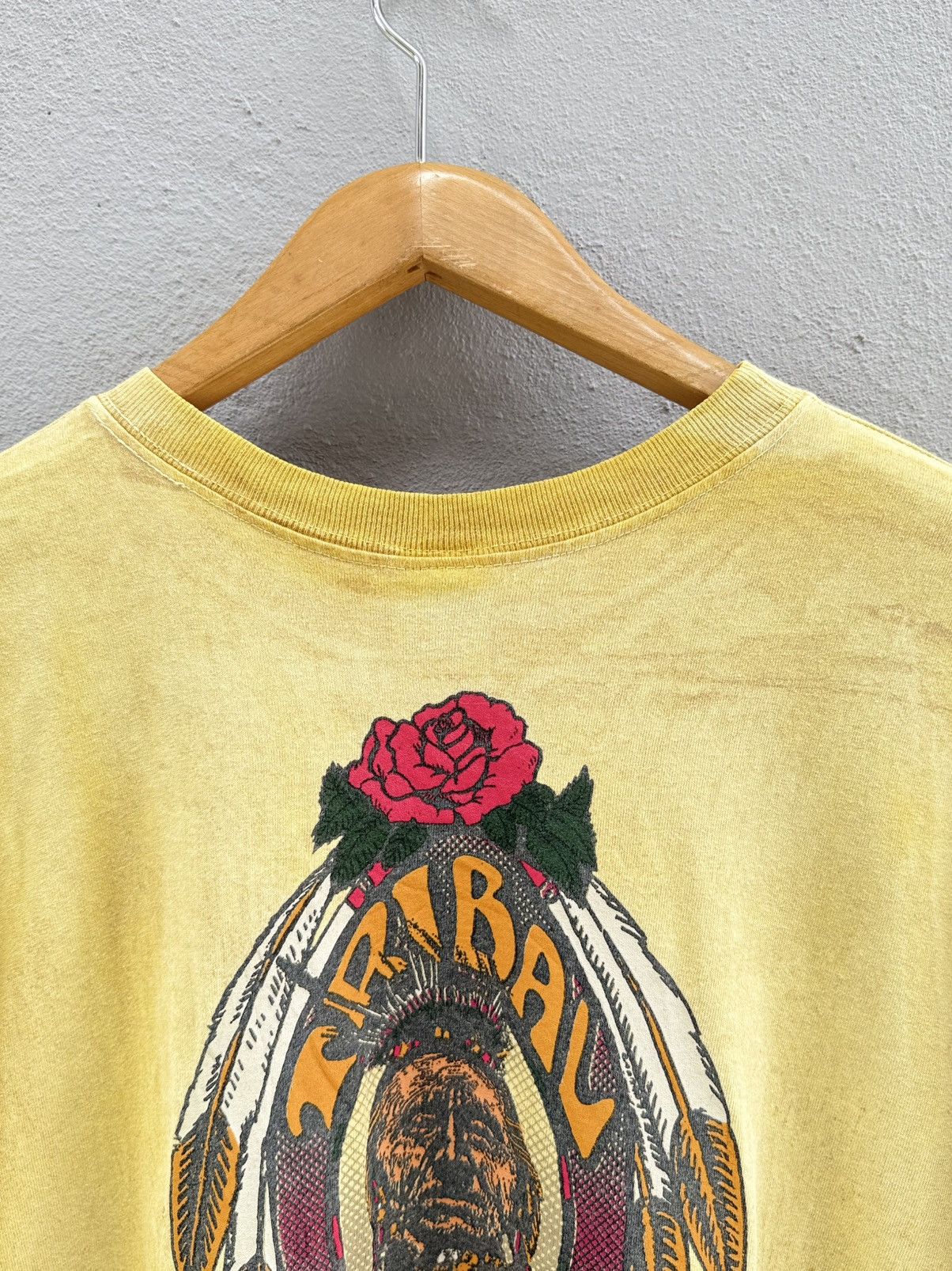 Arts & Science Vintage 90s Tribal Right American Leader Artwork Graphic Tee Size US XL / EU 56 / 4 - 9 Thumbnail