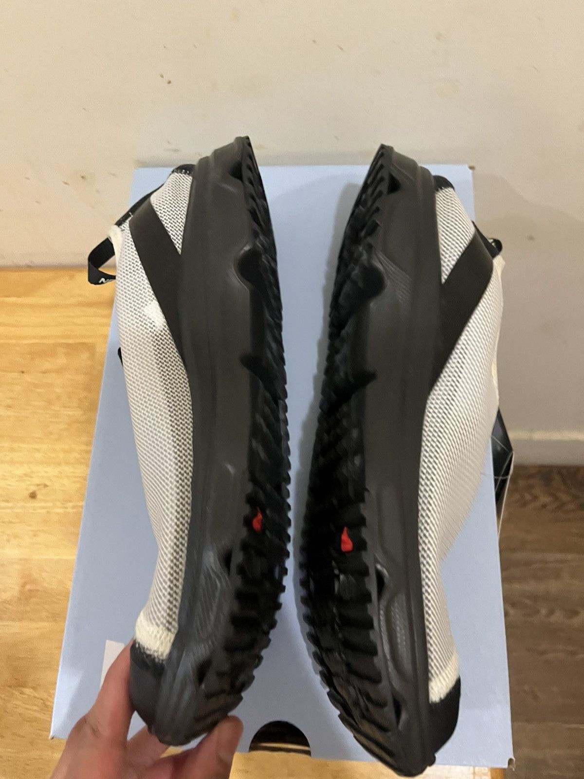 Salomon Salomon x Sandy Liang Moc 3.0 Size US 11 / EU 44 - 4 Thumbnail