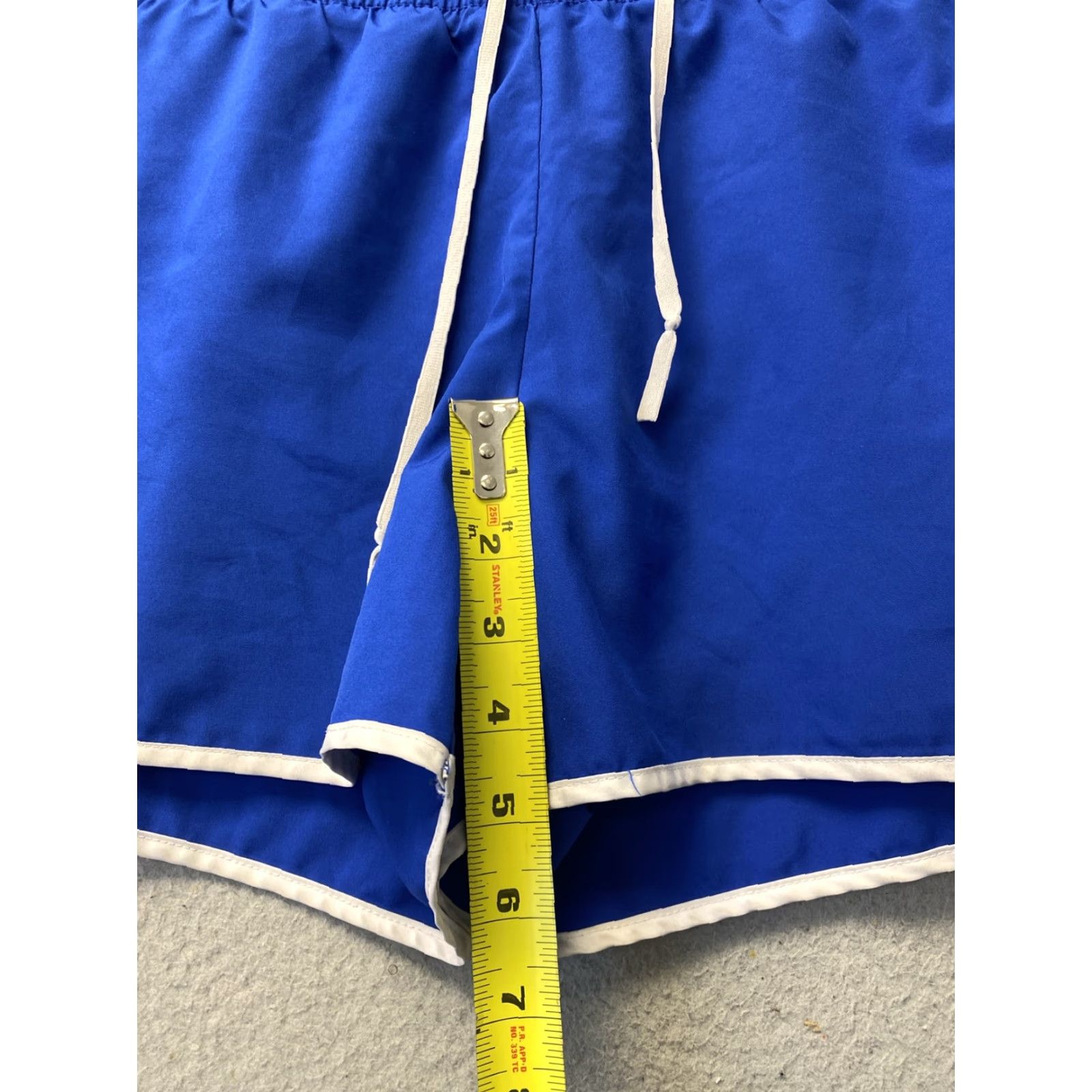 Nike Nike Shorts Women L Adult Group Gym Athletic Train Run Logo Dri Fit /114-48 Size 36" / US 14 / IT 50 - 7 Thumbnail