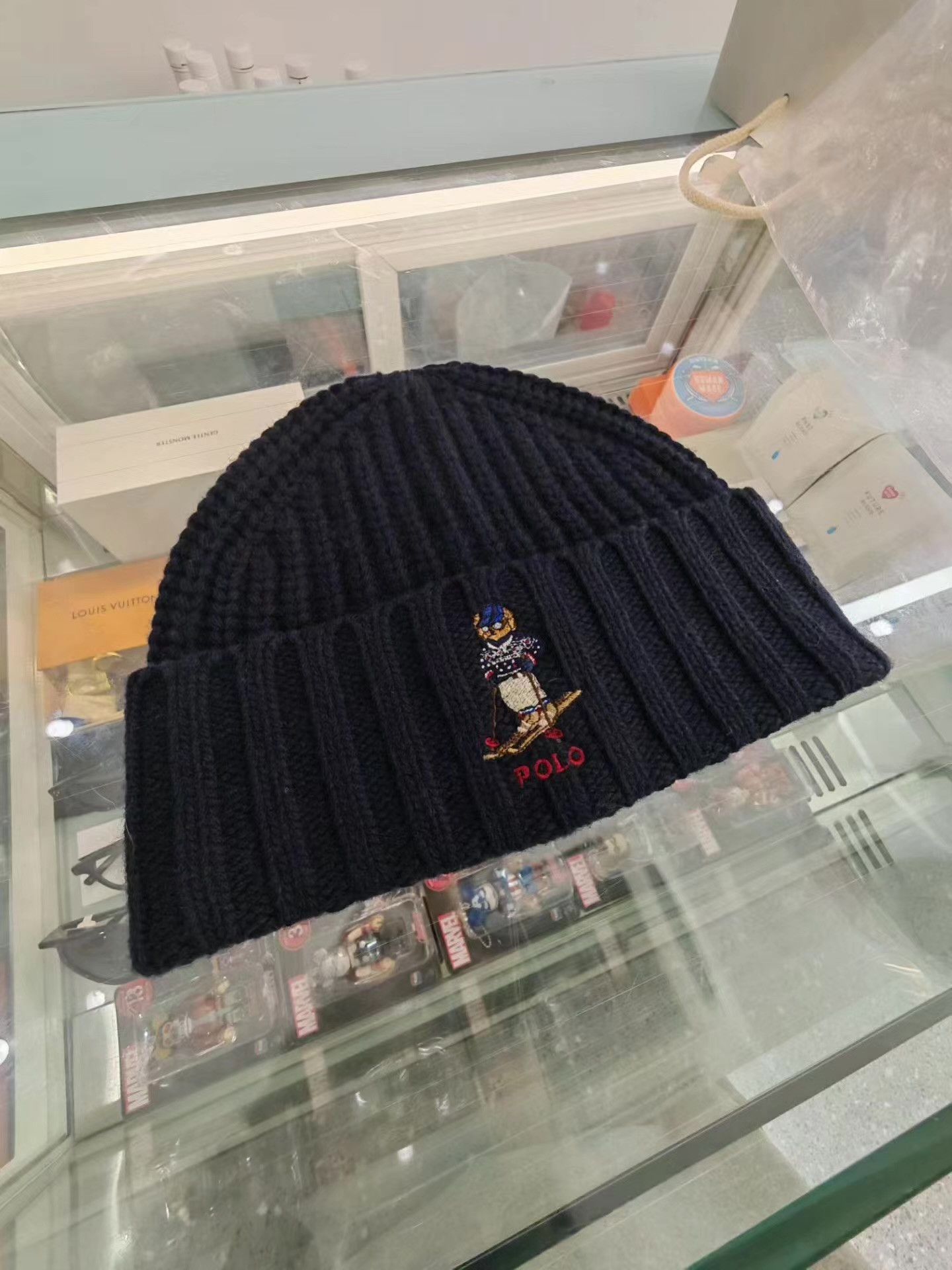 Polo Ralph Lauren Polo Ralph Lauren Ski Bear Knit Beanie Unisex Q15 Size ONE SIZE - 1 Thumbnail