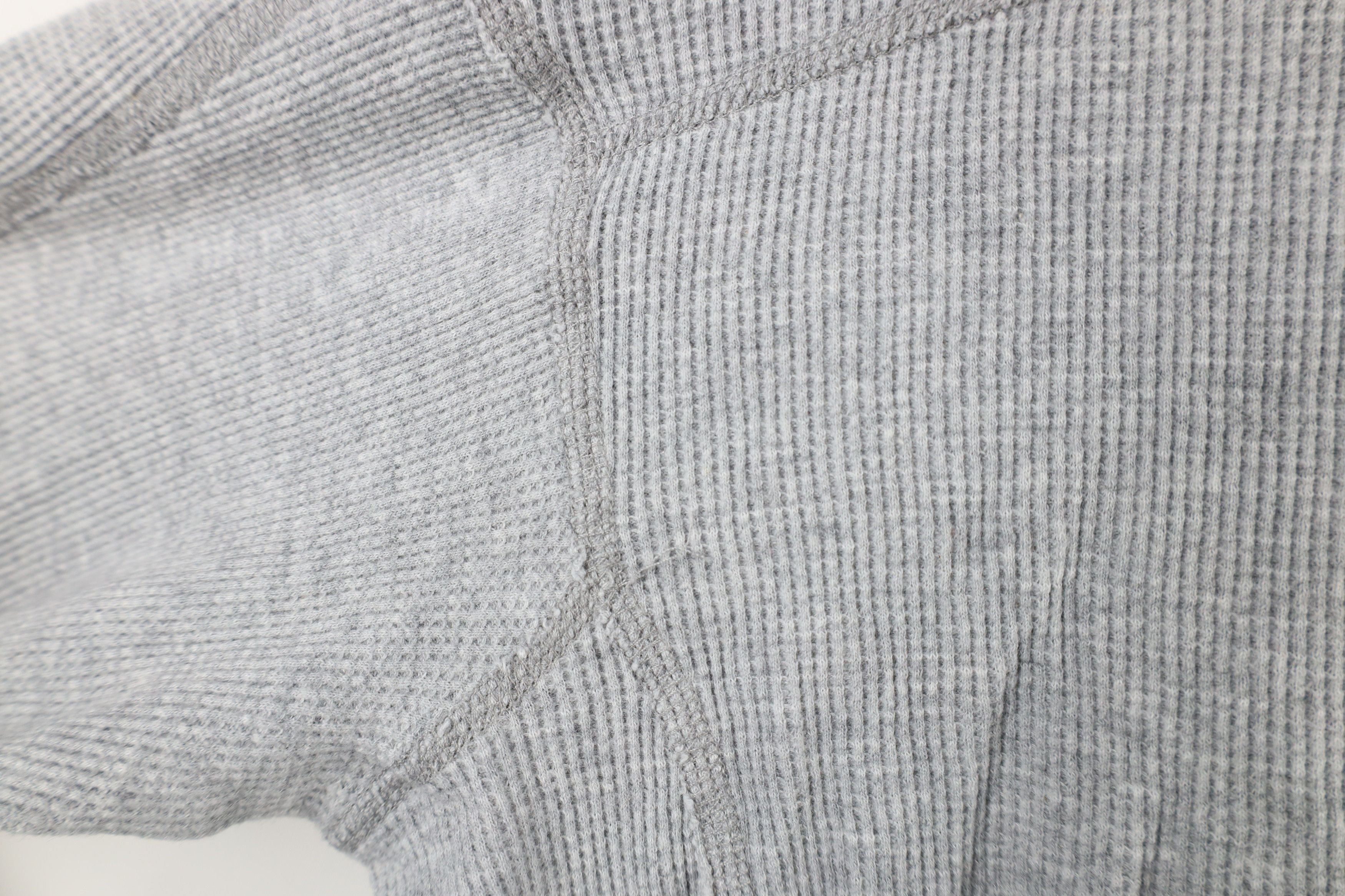 Carhartt × Vintage Vintage Y2K Carhartt Thermal Waffle Knit Long Sleeve T-Shirt Size L / US 10 / IT 46 - 9 Thumbnail