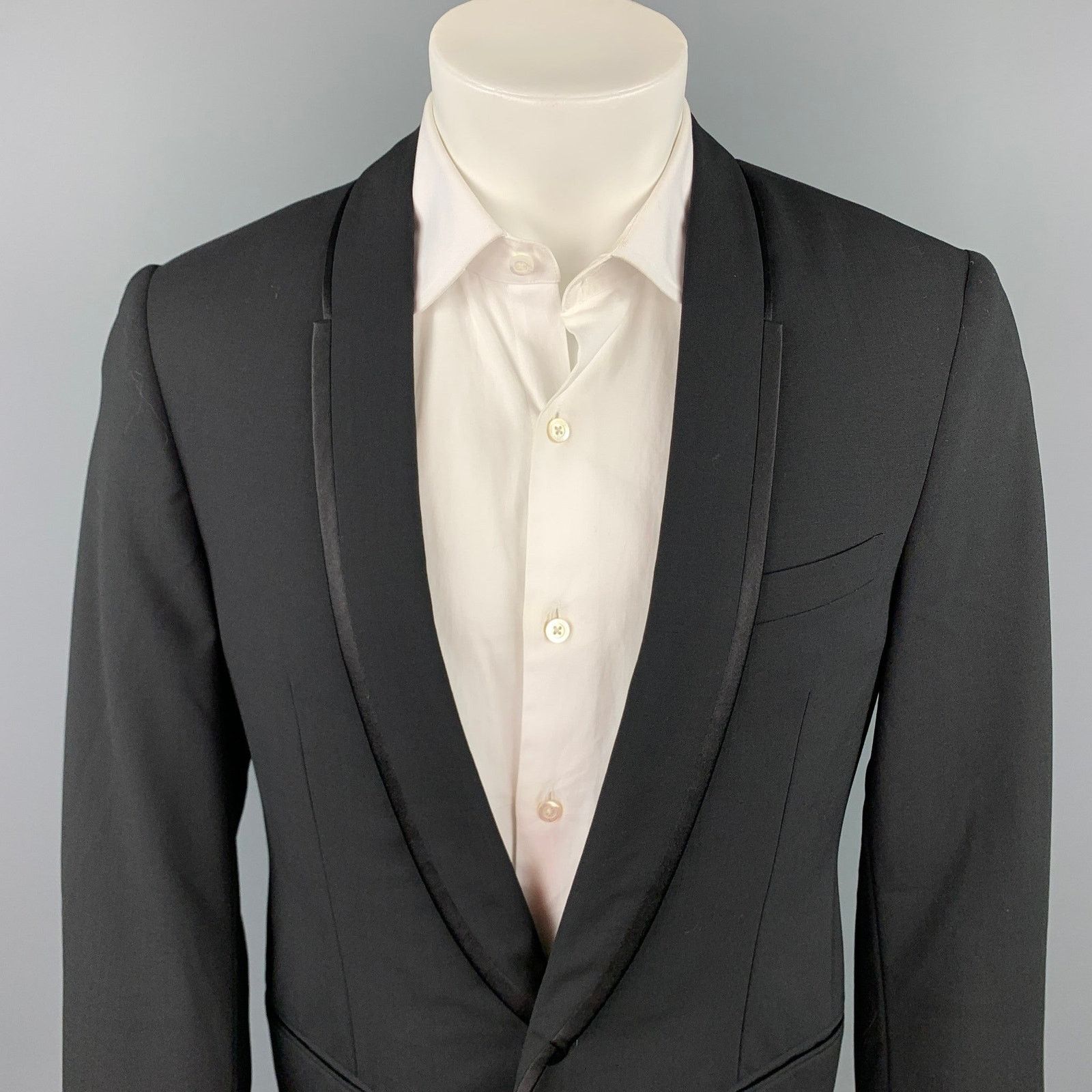 Lanvin Size 40 Black Wool / Lycra Shawl Lapel Tuxedo Sport Coat Size 40R - 2 Thumbnail
