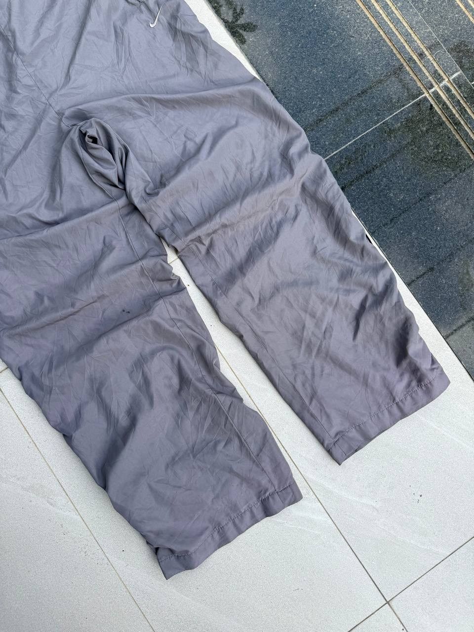 Nike 90s Nike Swoosh Vintage Y2K Gorpcore Parachute Retro Pants Size US 32 / EU 48 - 2 Thumbnail