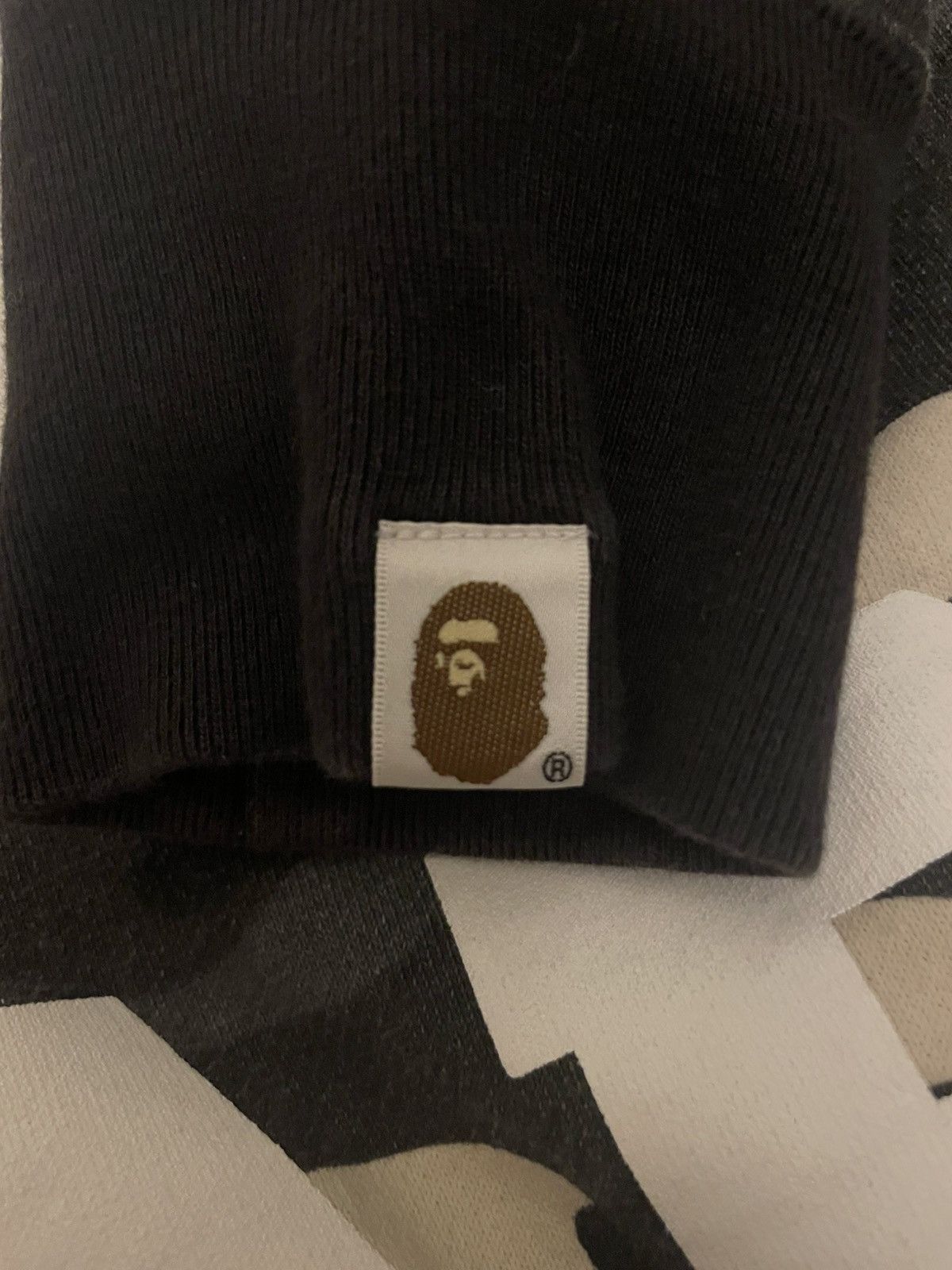 Bape Bape Mens City Camo Glow In The Dark Crewneck Size US S / EU 44-46 / 1 - 4 Thumbnail