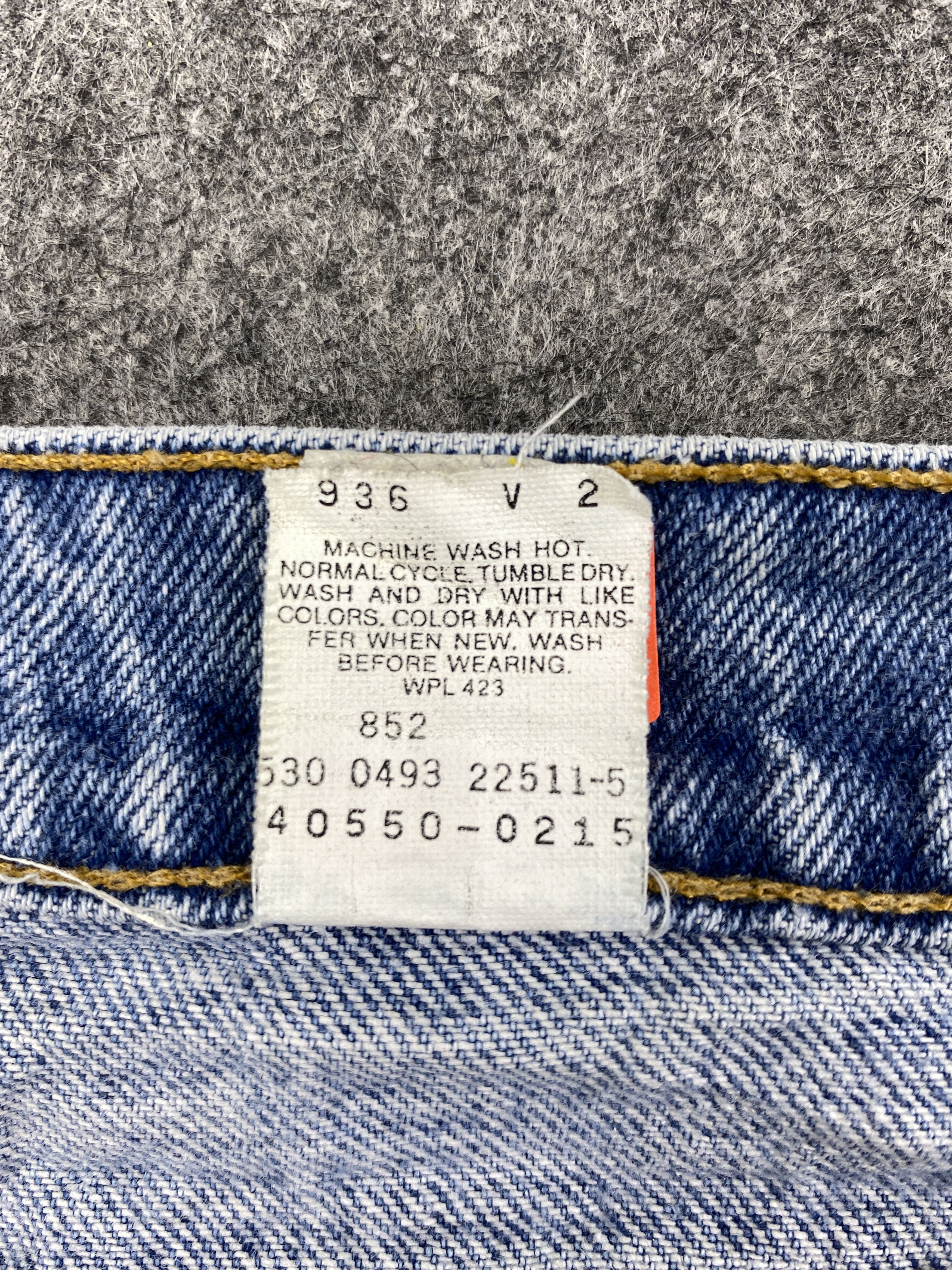 Levi's 90's Blue Wash Vintage Levi's 550 USA 33x29 Denim -JN1785 Size US 33 - 9 Thumbnail