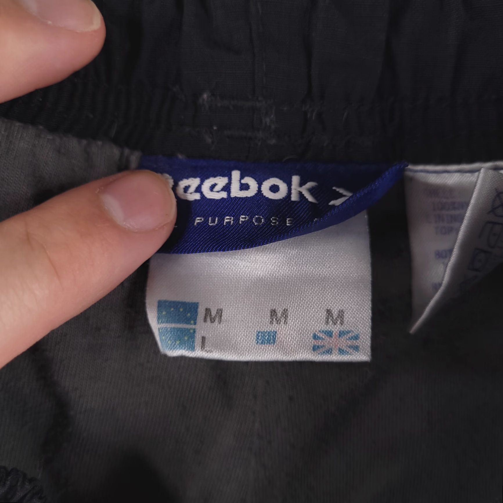 Reebok VINTAGE Reebok Pants Mens Medium Black Nylon Track Windbreaker Zip legs Straight Pants Track Mens Black 90s? Size US 31 - 5 Thumbnail