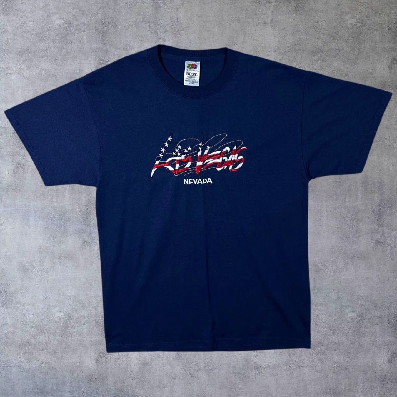 Fruit Of The Loom Fruit of the Loom T-Shirt Las Vegas Nevada Embroidered Souvenir Navy Blue Short Sleeve Large Mens Regular Fit Shirt Mens 70s 80s 00s Size US L / EU 52-54 / 3 - 2 Thumbnail