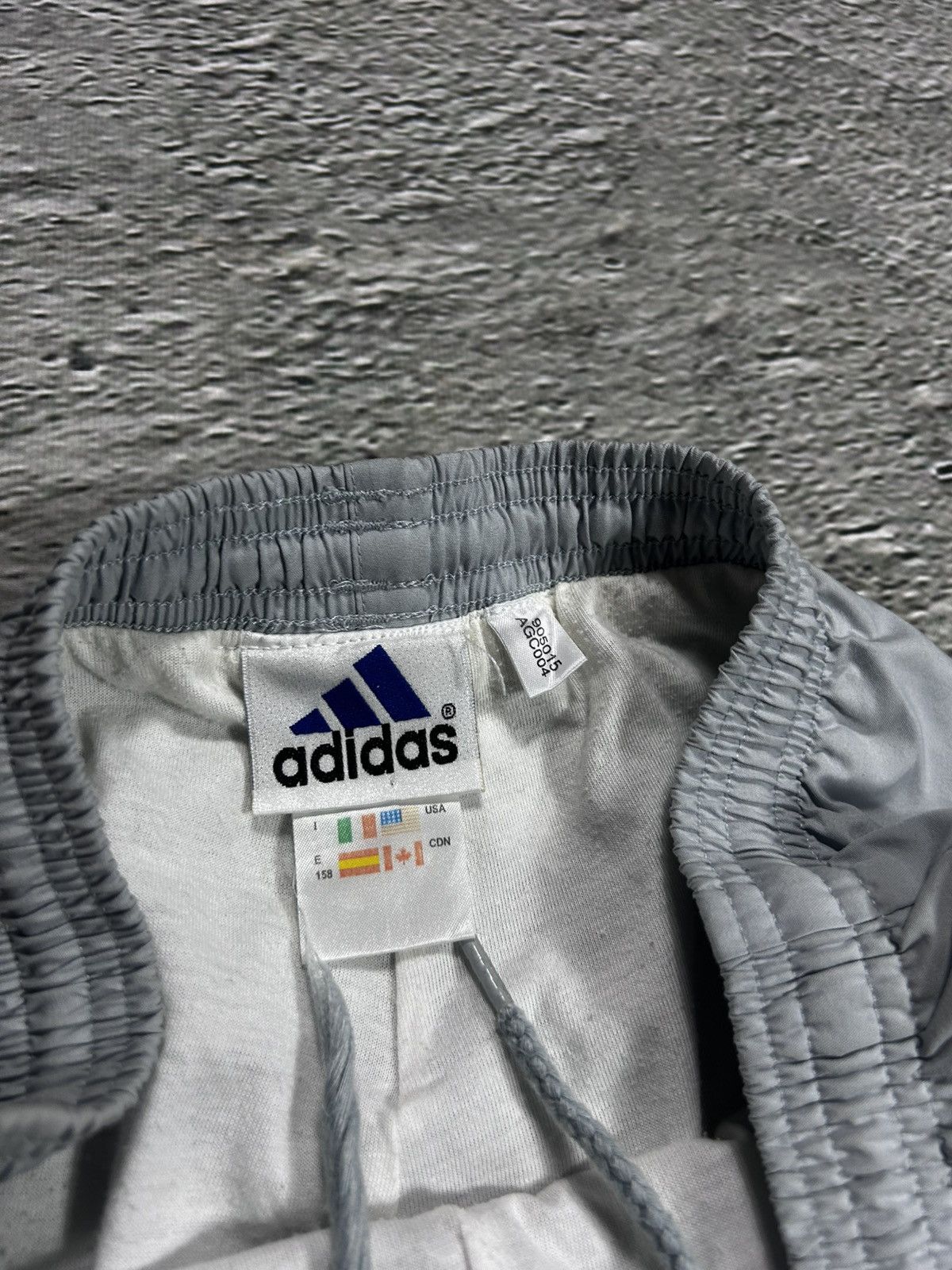 Adidas × Vintage Adidas vintage grey nylon track pants drill Y2K Size US 28 / EU 44 - 3 Thumbnail
