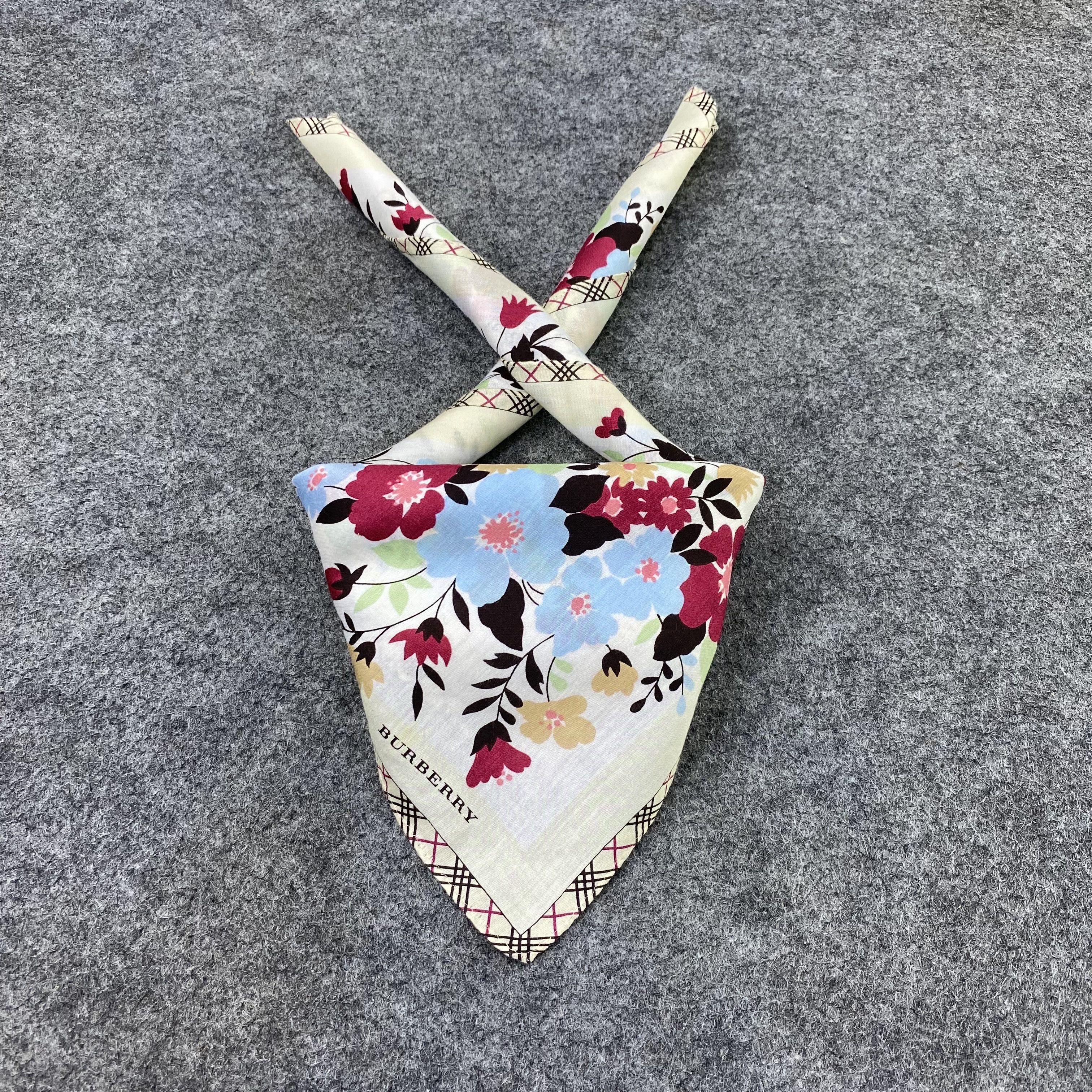 Burberry Burberry Handkerchief Neckerchief Bandana-B1936 Size ONE SIZE - 2 Thumbnail