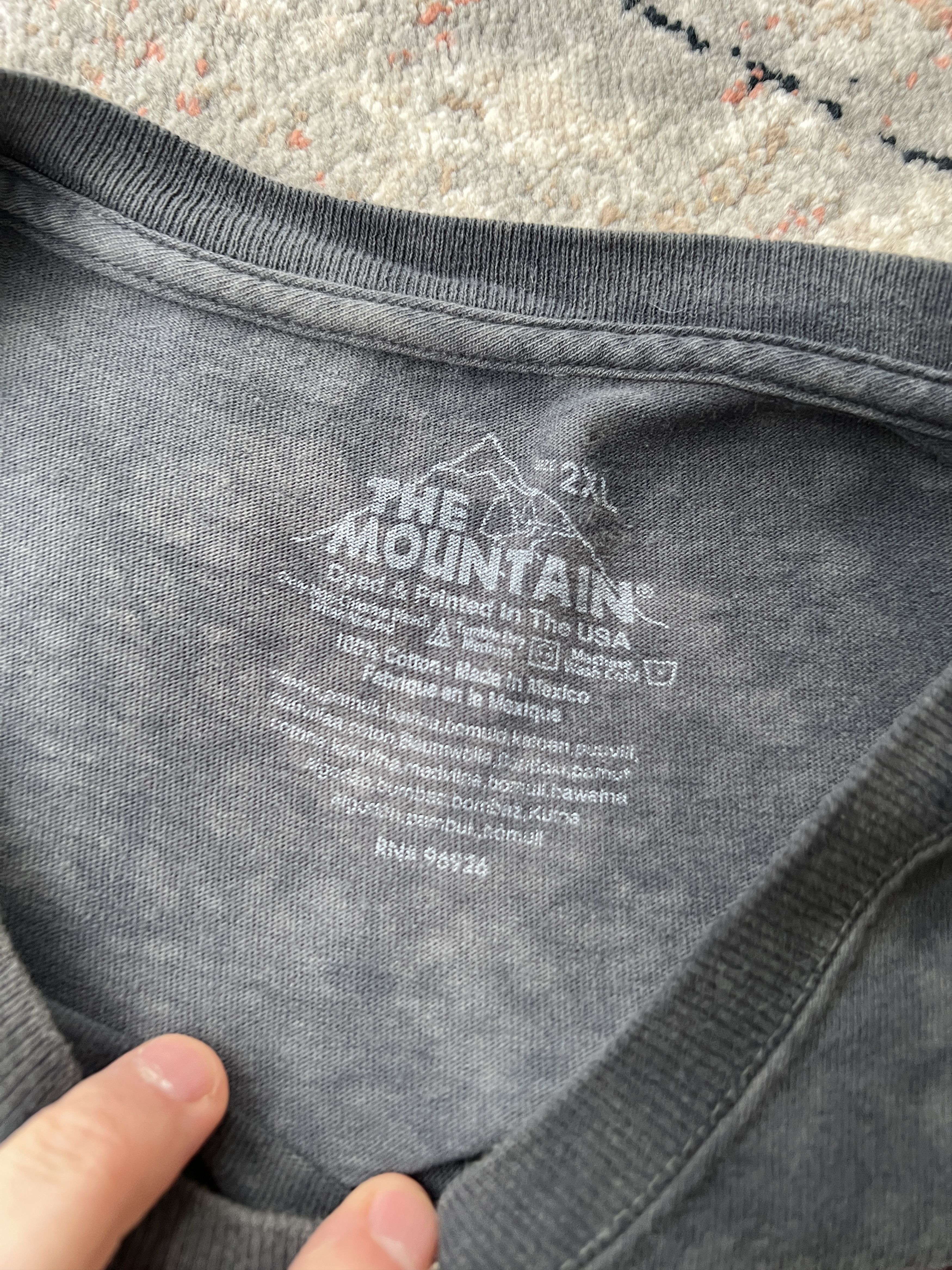 The Mountain The Mountain 2005 Skulls Vintage Tee Size US XXL / EU 58 / 5 - 3 Thumbnail