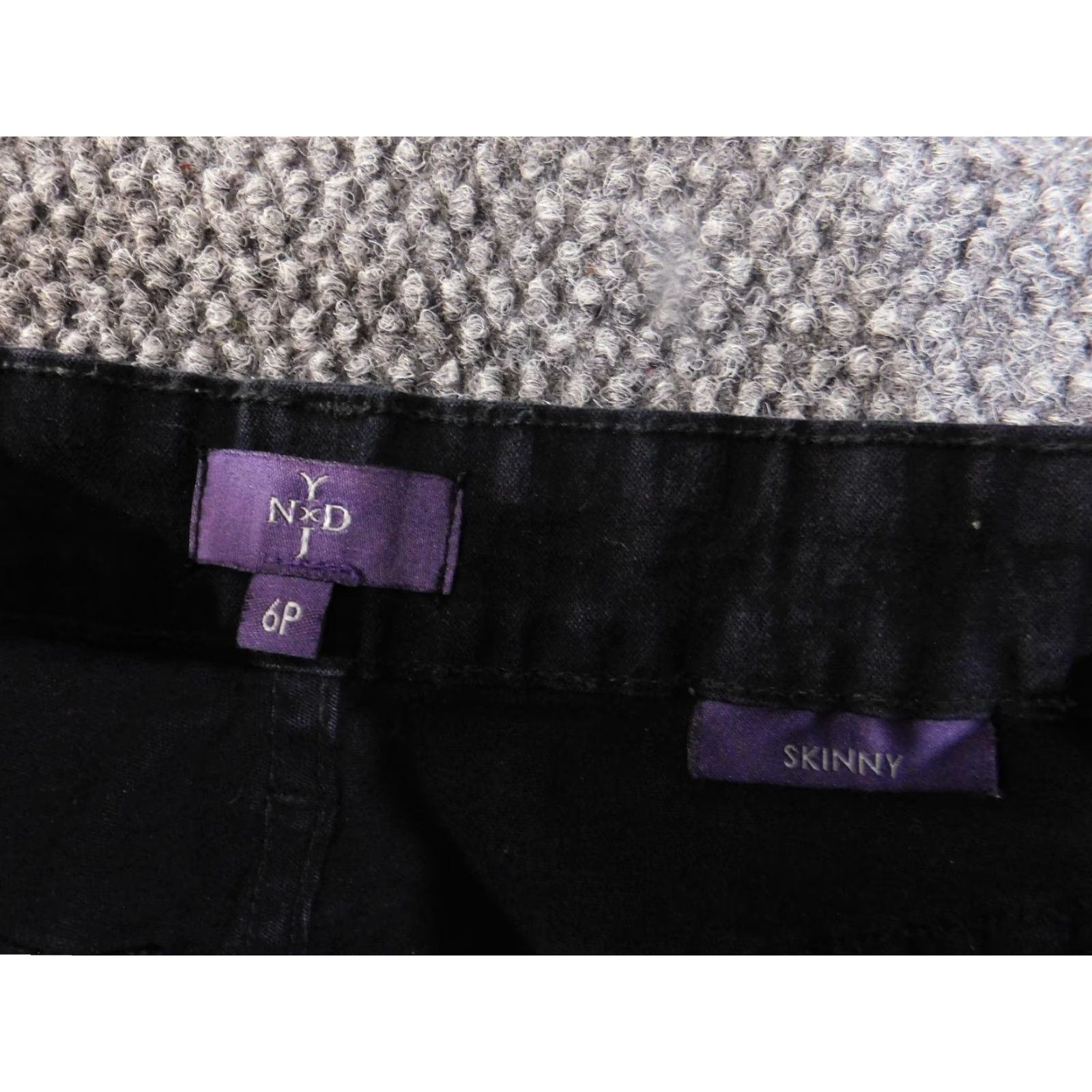 NYDJ NYDJ Pants Womens 6P Black Skinny Stretch Patterned Textured Made USA Jeans Size 28" / US 6 / IT 42 - 4 Thumbnail