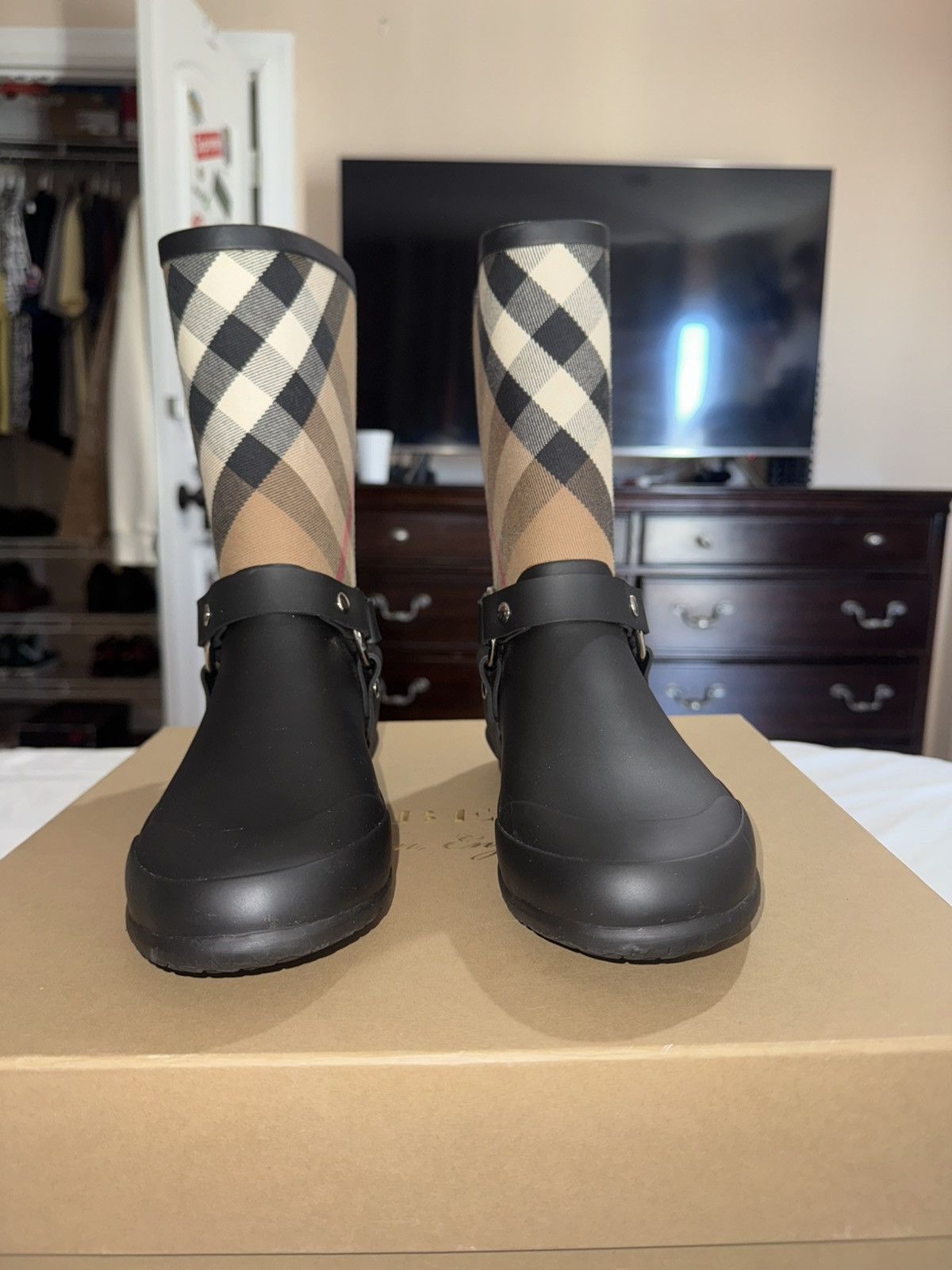 Burberry Burberry Nova Check Pattern Rubber Rain Boots Size US 7.5 / IT 37.5 - 4 Thumbnail