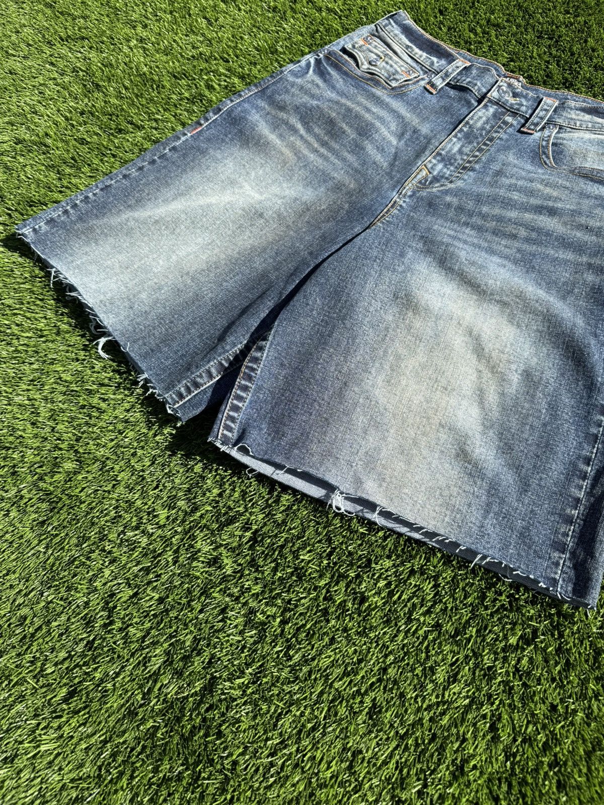 True Religion True Religion Jorts Size US 32 / EU 48 - 3 Thumbnail