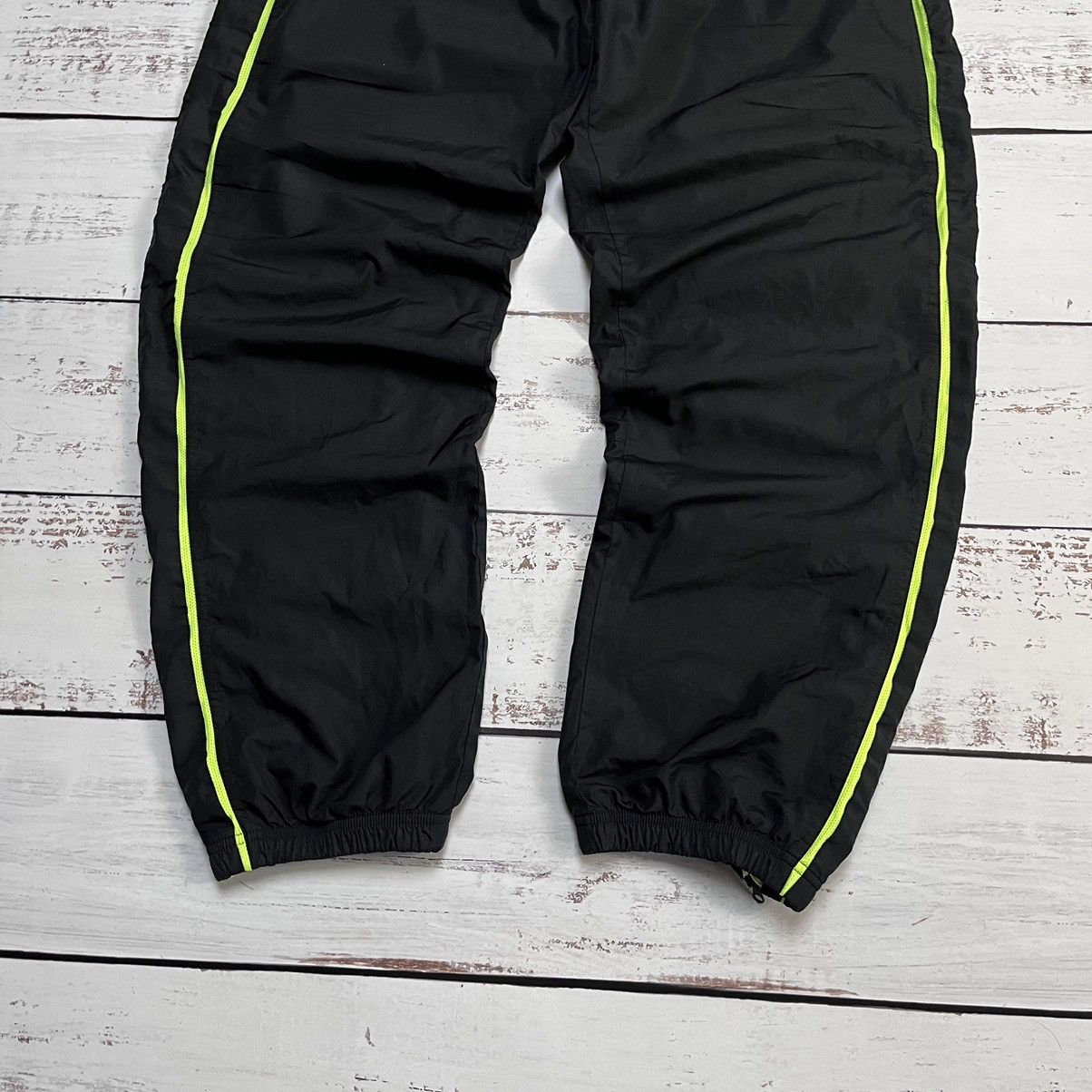 Nike × Vintage Nike Vintage Track Pants Nylon Y2K Drill Streetwear Swoosh Size US 36 / EU 52 - 4 Thumbnail