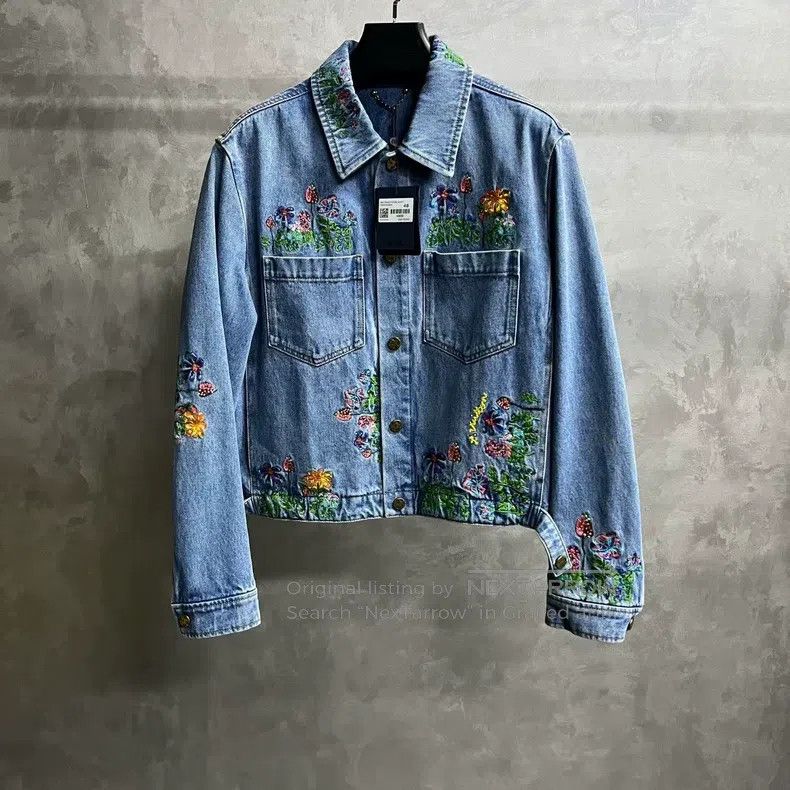 Louis Vuitton Louis Vuitton Blue floral embroidered denim jacket Size US M / EU 48-50 / 2 - 1 Thumbnail