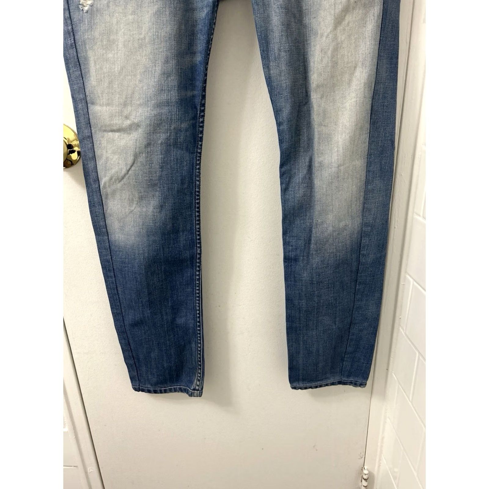 Diesel Diesel Larkee Jeans Mens 32x29 Blue Regular Straight Button Fly Distressed Denim Size US 32 / EU 48 - 3 Thumbnail