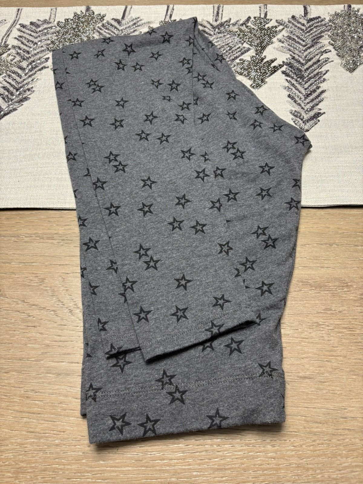 Other Esmara size medium grey leggings with stars Size 30" / US 8 / IT 44 - 4 Thumbnail