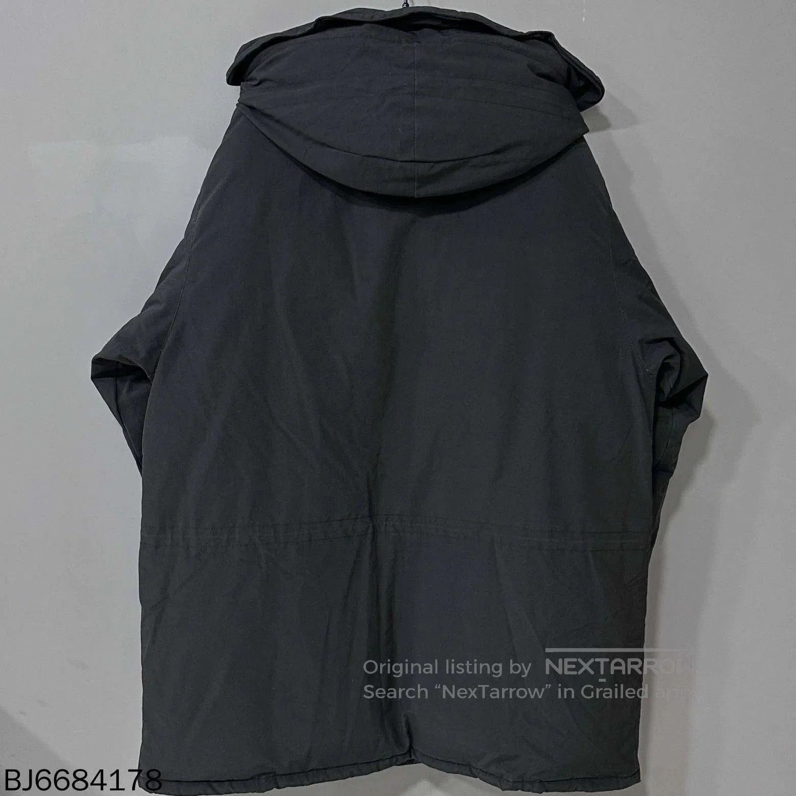 Canada Goose men's black expedition down jacket Canada Goose. Size US M / EU 48-50 / 2 - 2 Thumbnail