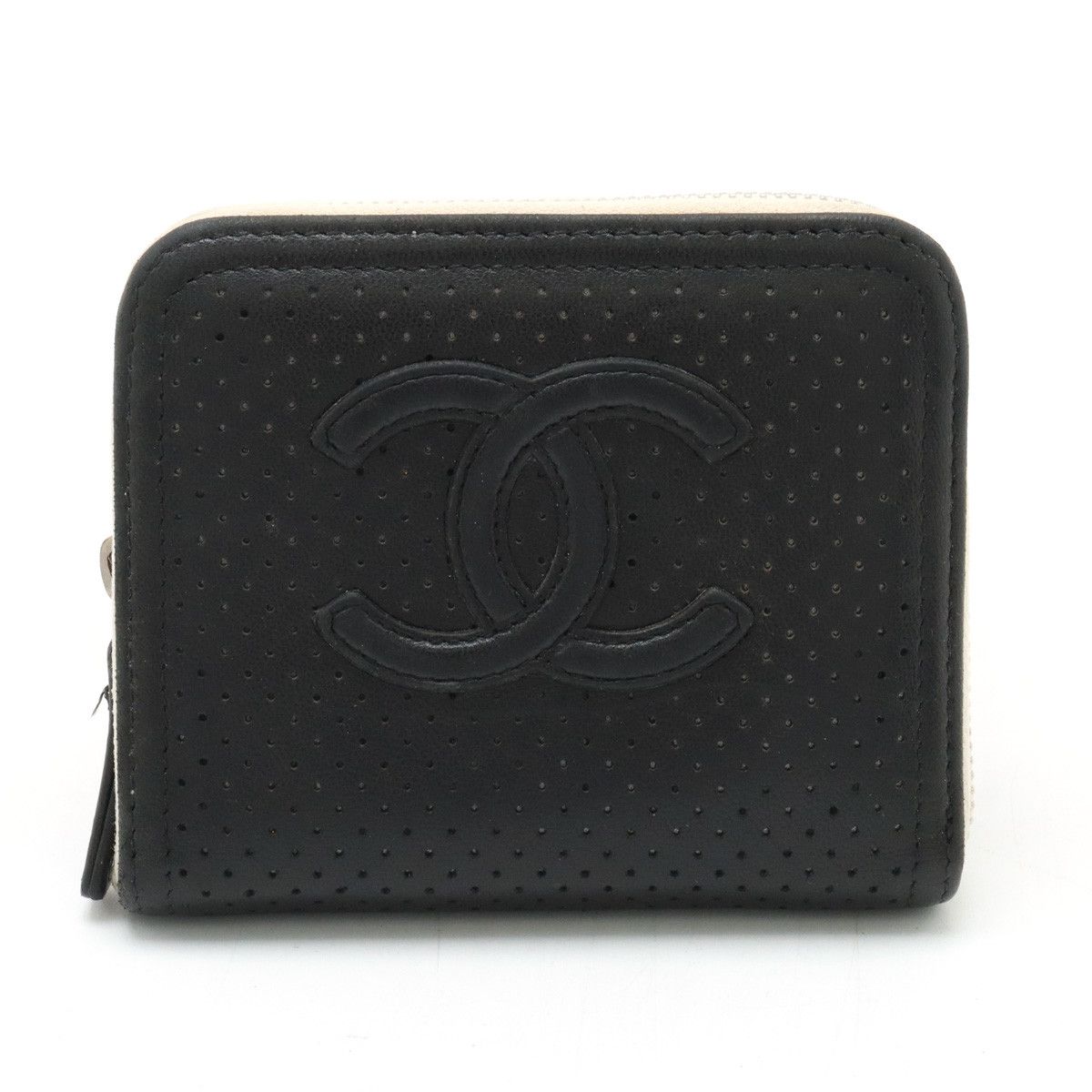 Chanel Chanel Chanel Leather Coco Mark Card Case Leather Business card case in Very Good Condition Size ONE SIZE - 1 Thumbnail