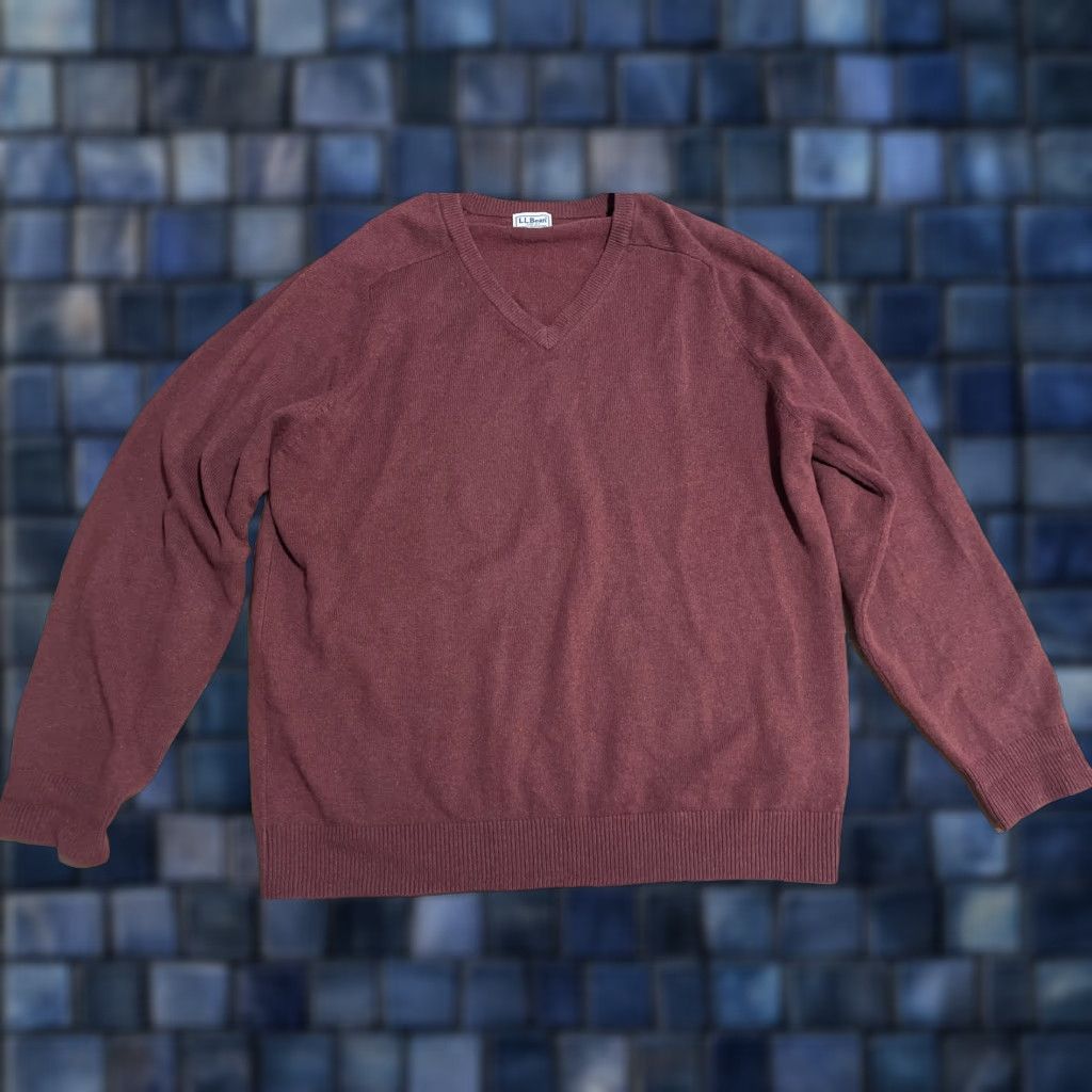 Vintage VINTAGE L.L. Bean Sweater Mens XL V-Neck Pullover Long Sleeve Auburn 100% Lambswool Knit Wool Size US XL / EU 56 / 4 - 1 Thumbnail