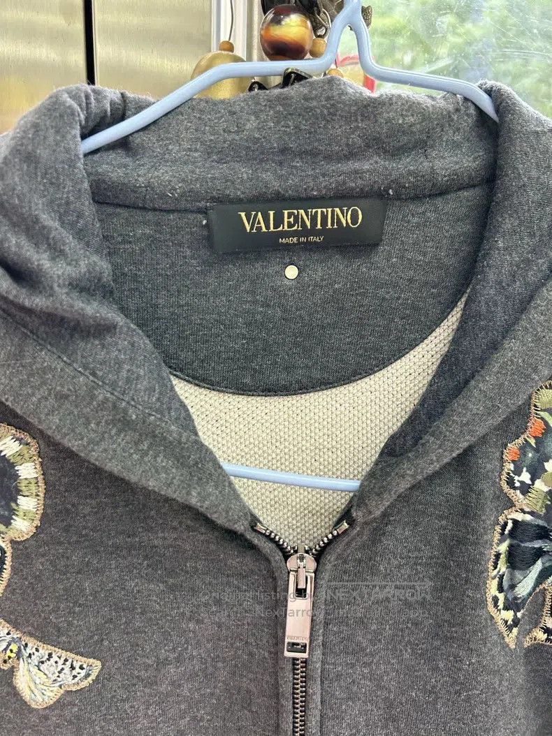 Valentino Valentino Butterfly embroidered sweatshirt Size M / US 6-8 / IT 42-44 - 4 Thumbnail