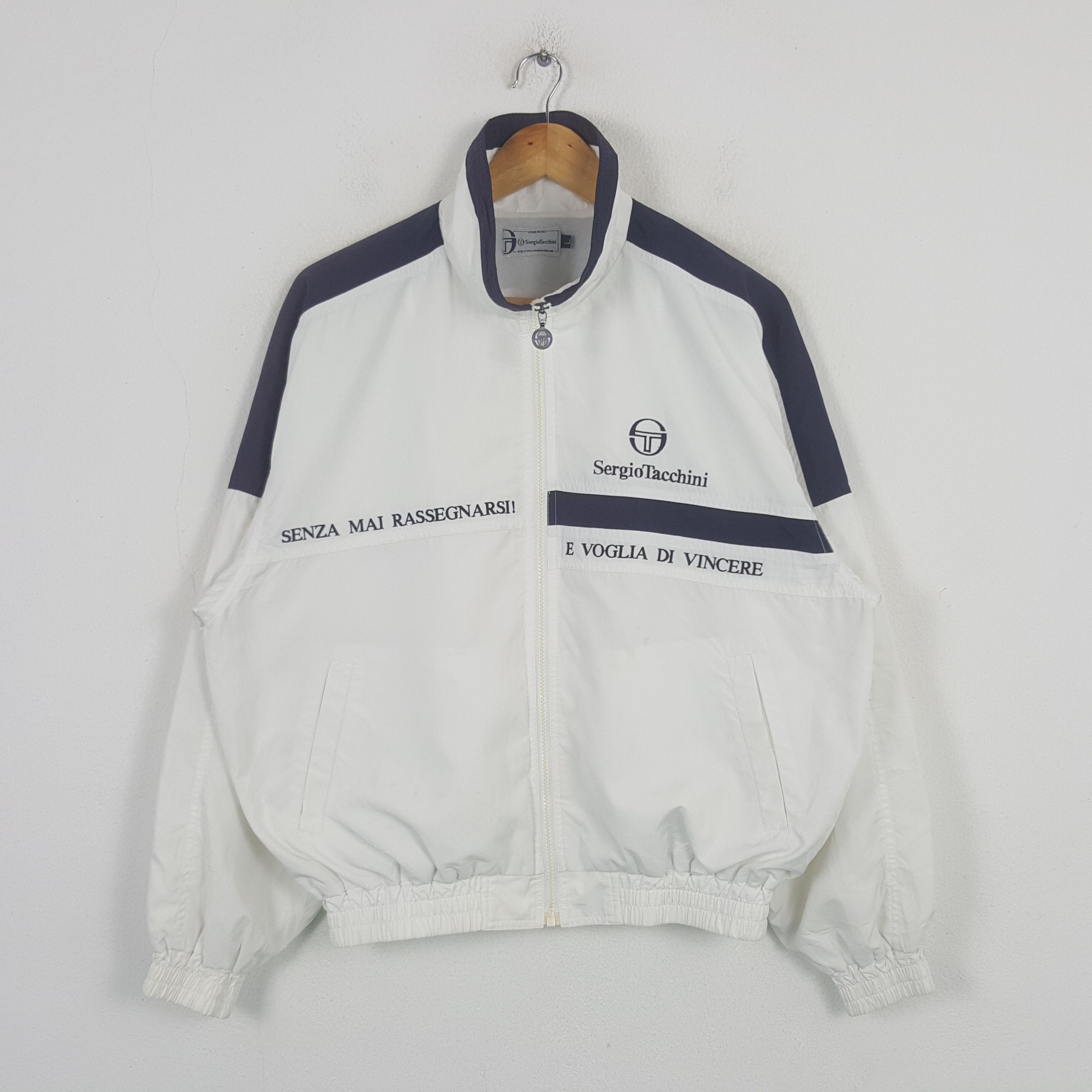Sergio Tacchini Vintage Sergio Tachhini Italian Windbreaker Jacket RR16 Size US L / EU 52-54 / 3 - 1 Thumbnail