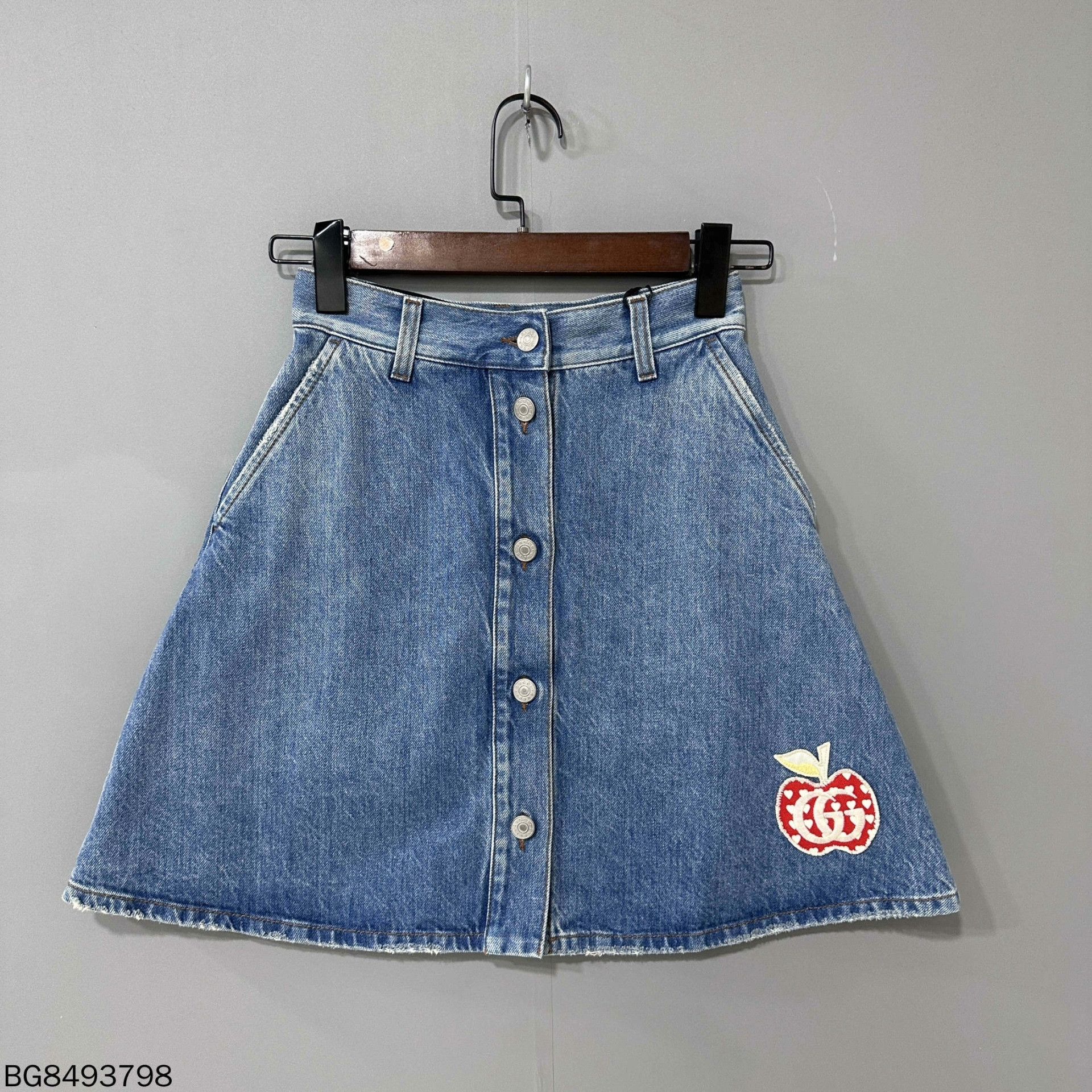 Gucci Gucci Skirt 36 Women Size 36" / US 14 / IT 50 - 1 Thumbnail
