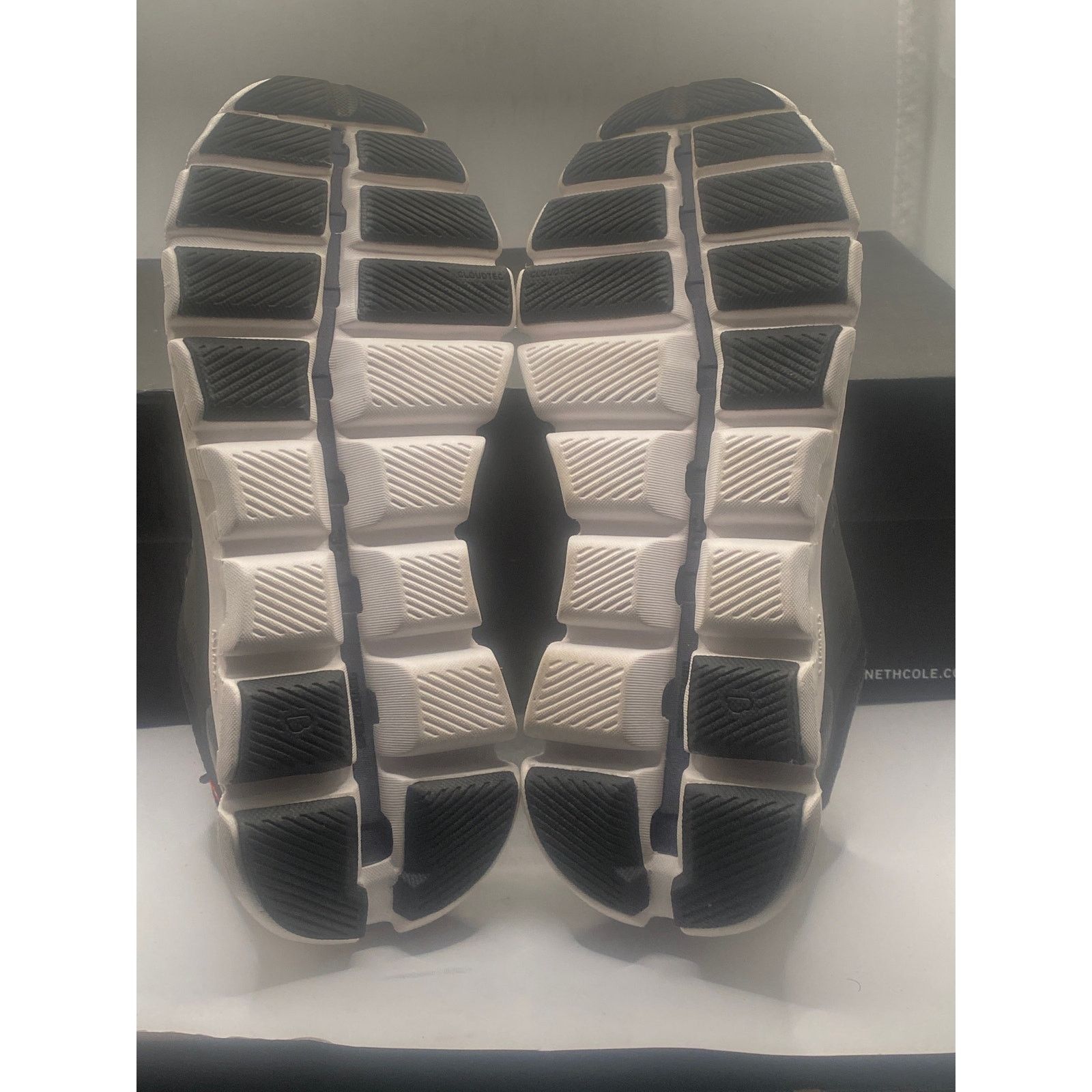 On Cloud X 3 AD Hybrid Training Black/White 3WD303000299 W6.5 Size US 6.5 / IT 36.5 - 10 Thumbnail
