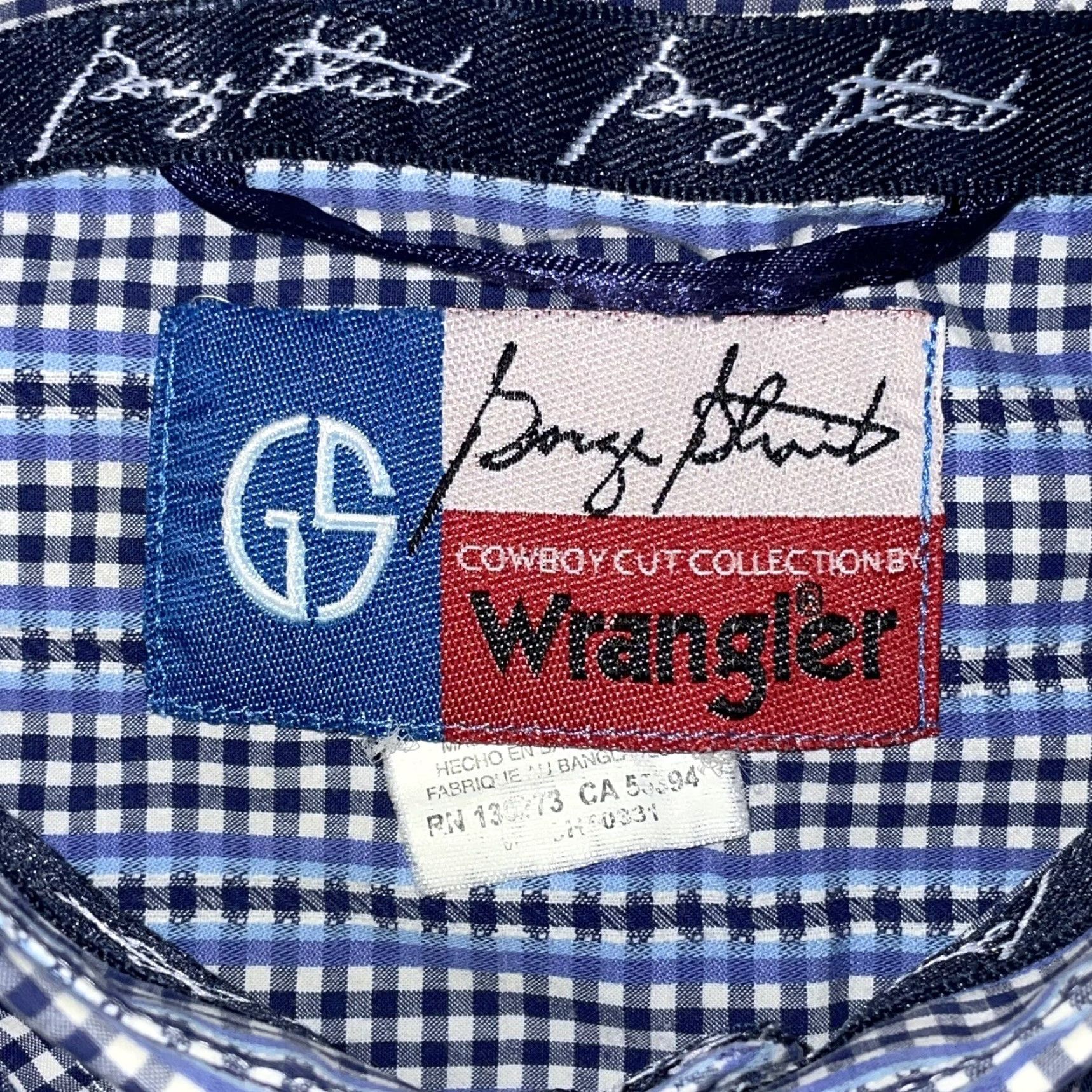 Wrangler Wrangler George Strait blue plaid short sleeve button up mens M Regular Men M Button-Up Short Sleeve Size: M Blue Wrangler George Strait Plaid Size US 31 - 2 Thumbnail