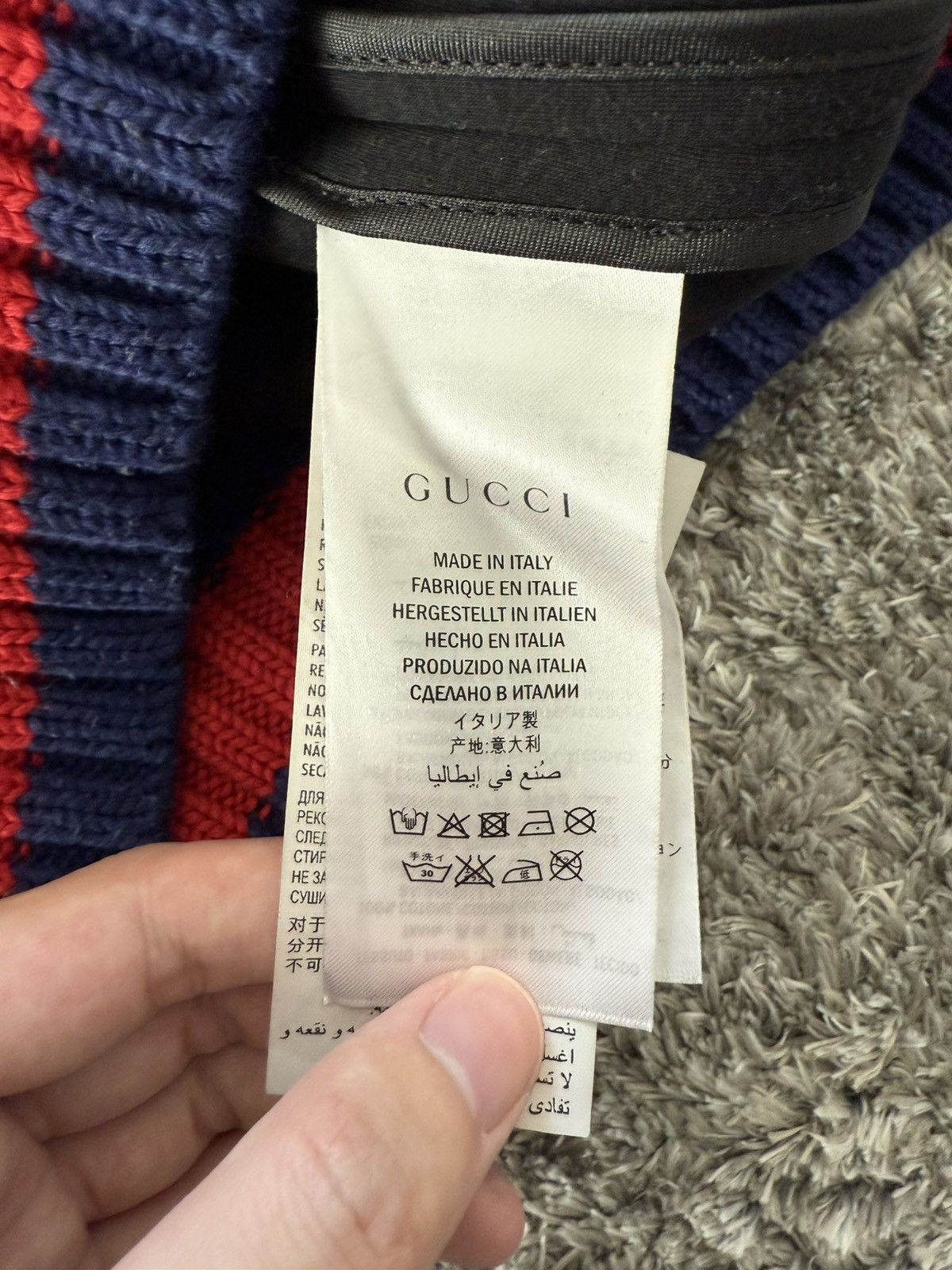 Gucci Gucci Vintage Sweater size M Size US M / EU 48-50 / 2 - 5 Thumbnail