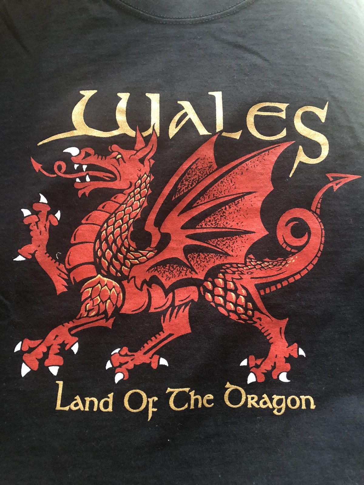 Other × Vintage RARE WALES DRAGON VINTAGE DESIGNER TEE SHIRT Size US M / EU 48-50 / 2 - 2 Thumbnail