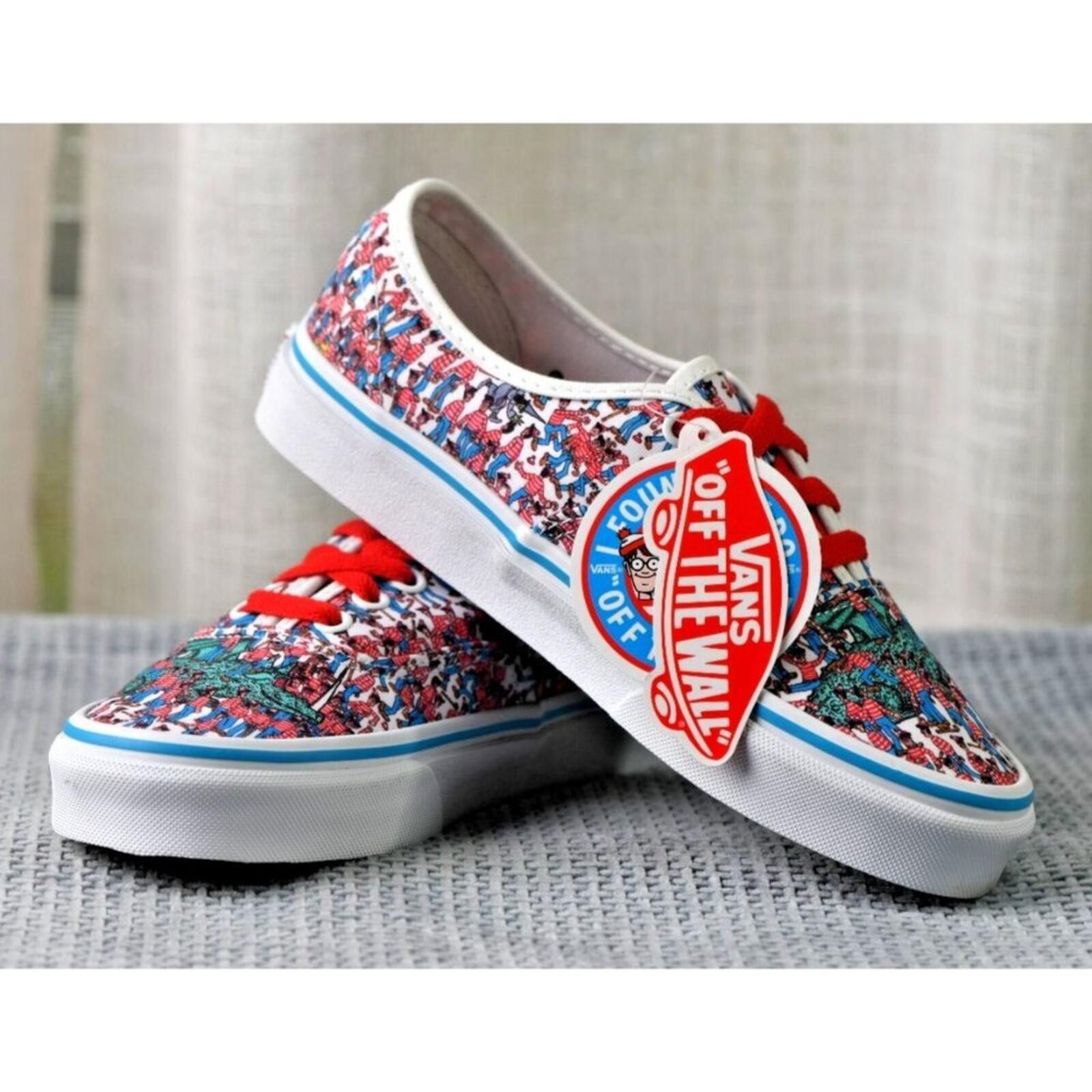 Vans Vans Authentic Where's Waldo? | VN0A348A3RZ Size US 5 / EU 37 - 2 Thumbnail