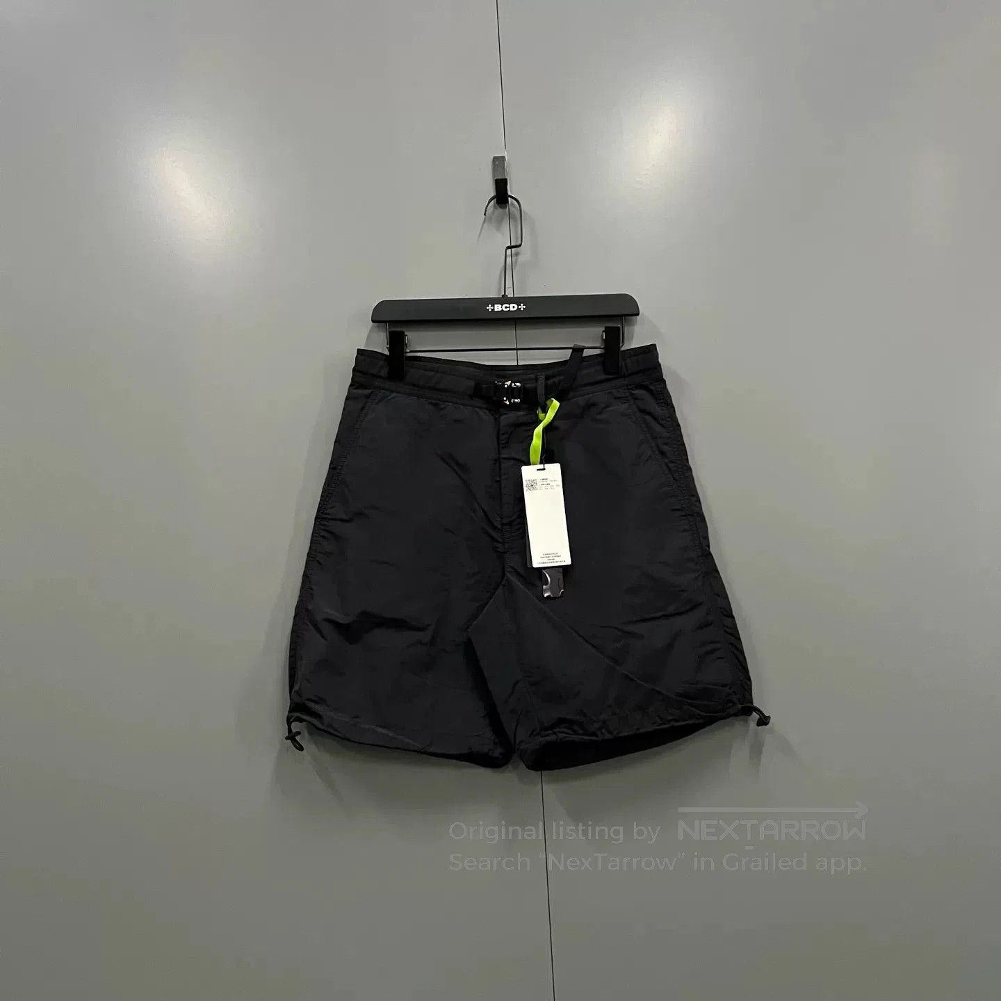 Dior black lock buckle shorts by dior. Size US 36 / EU 52 - 1 Thumbnail
