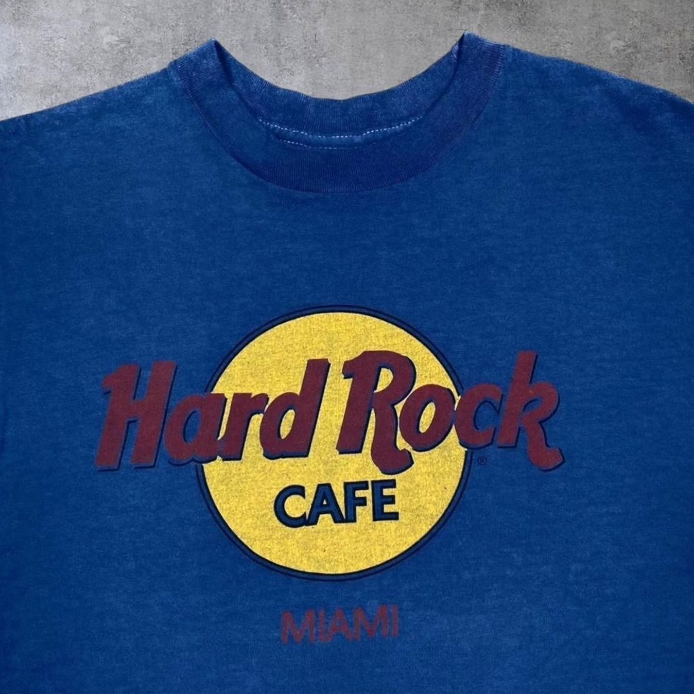 Hard Rock Cafe Vintage Hard Rock Cafe Miami Tourist Graphic Shirt Medium Size US M / EU 48-50 / 2 - 3 Thumbnail