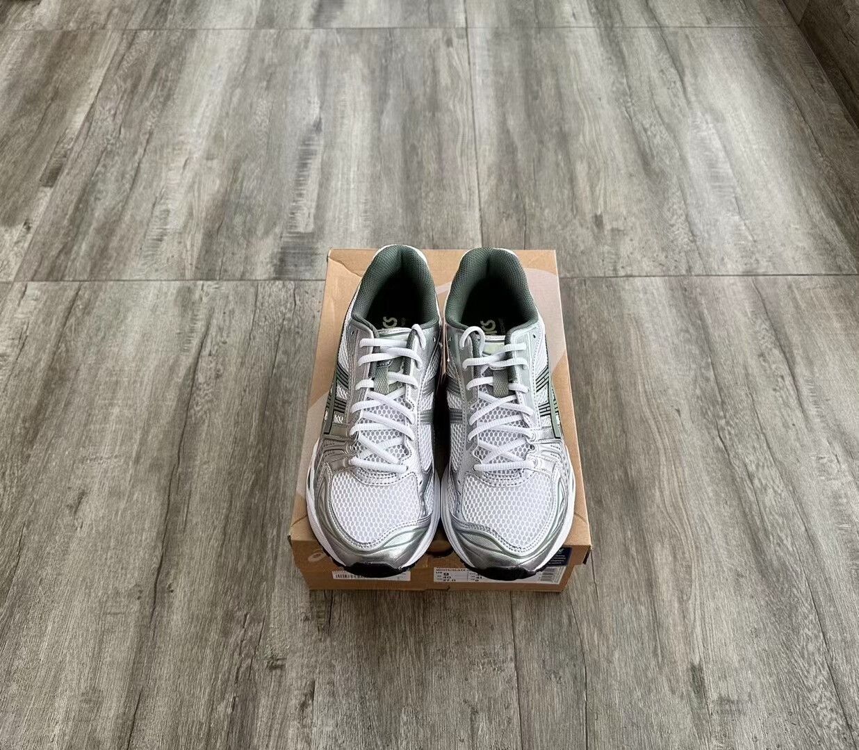 ASICS GEL-KAYANO 14 Running Shoes