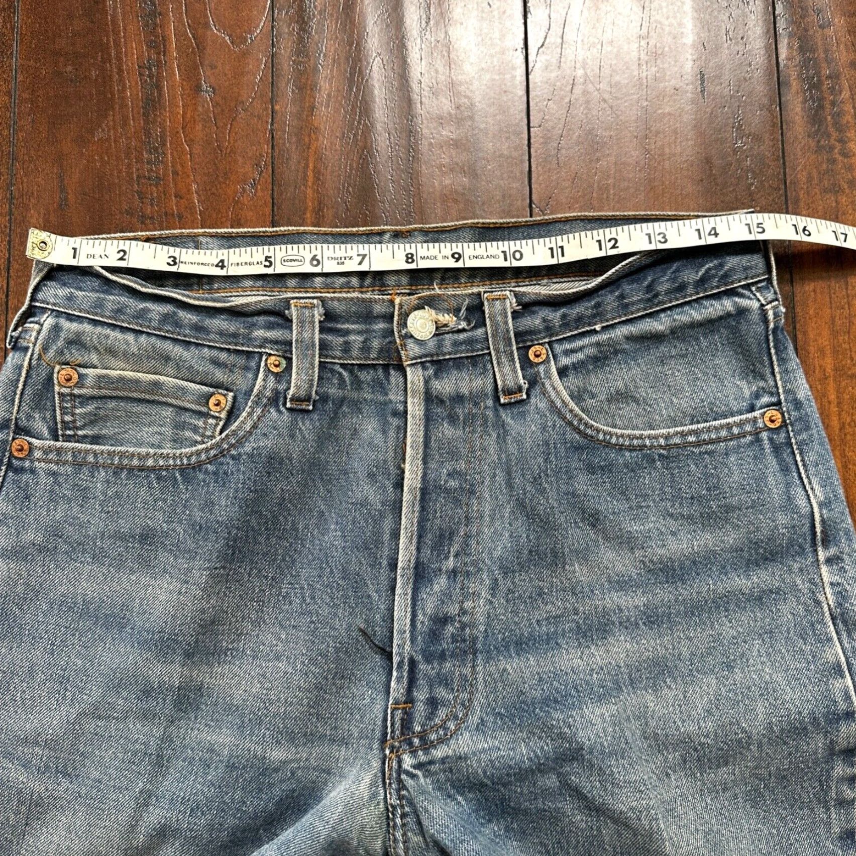 Levi's VINTAGE Levi's 501 XX Jeans 80s Redline Distressed Light Wash Classic Fit 33x38 Blue USA Mens Size US 33 - 6 Thumbnail
