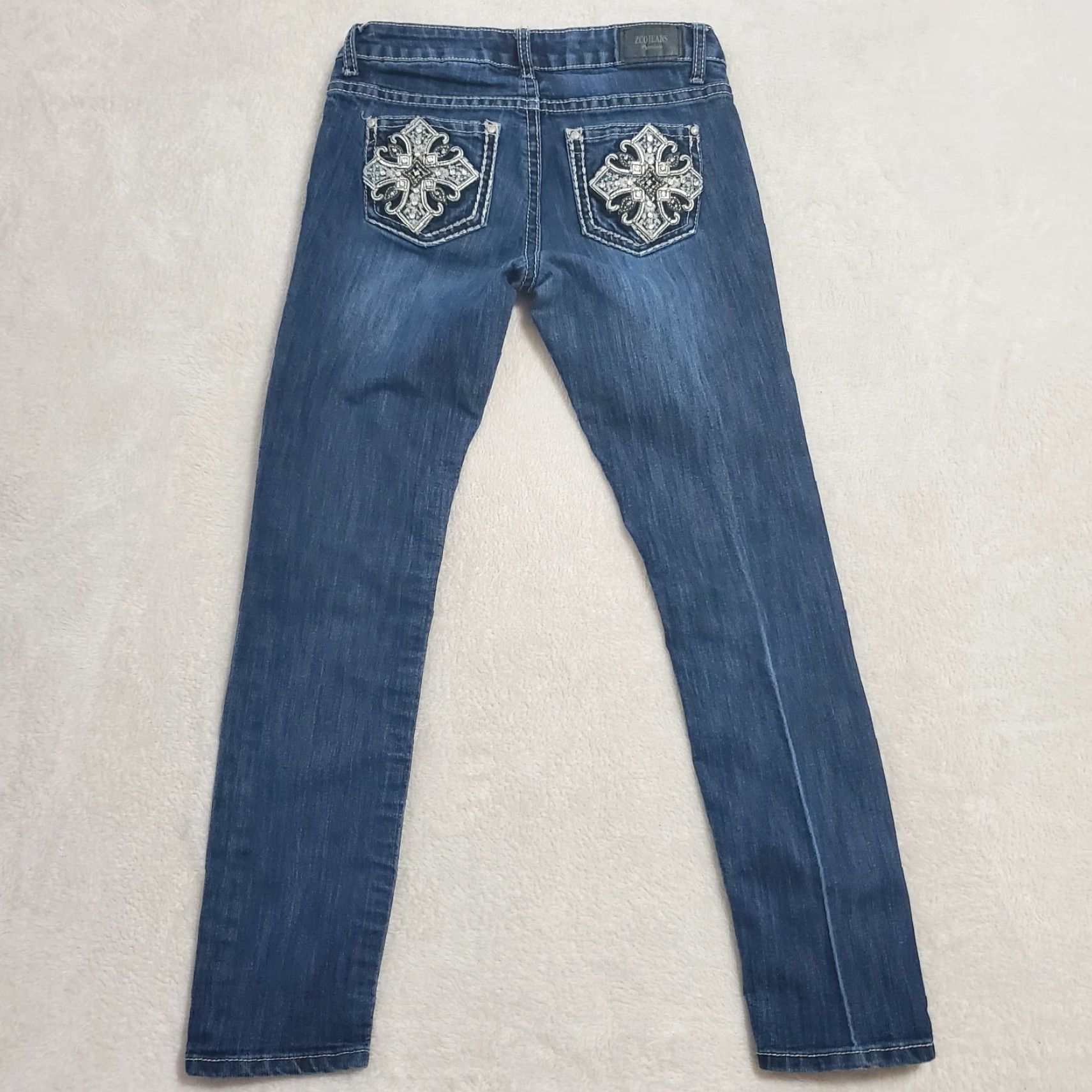 Vintage ZCO Jeans Premium Jeans Juniors 5 Blue Med Wash Low Rise Embroidered Pockets Rhinestone Bling Skinny 5-Pocket Design 90s Womens Size 27" / US 4 / IT 40 - 3 Thumbnail