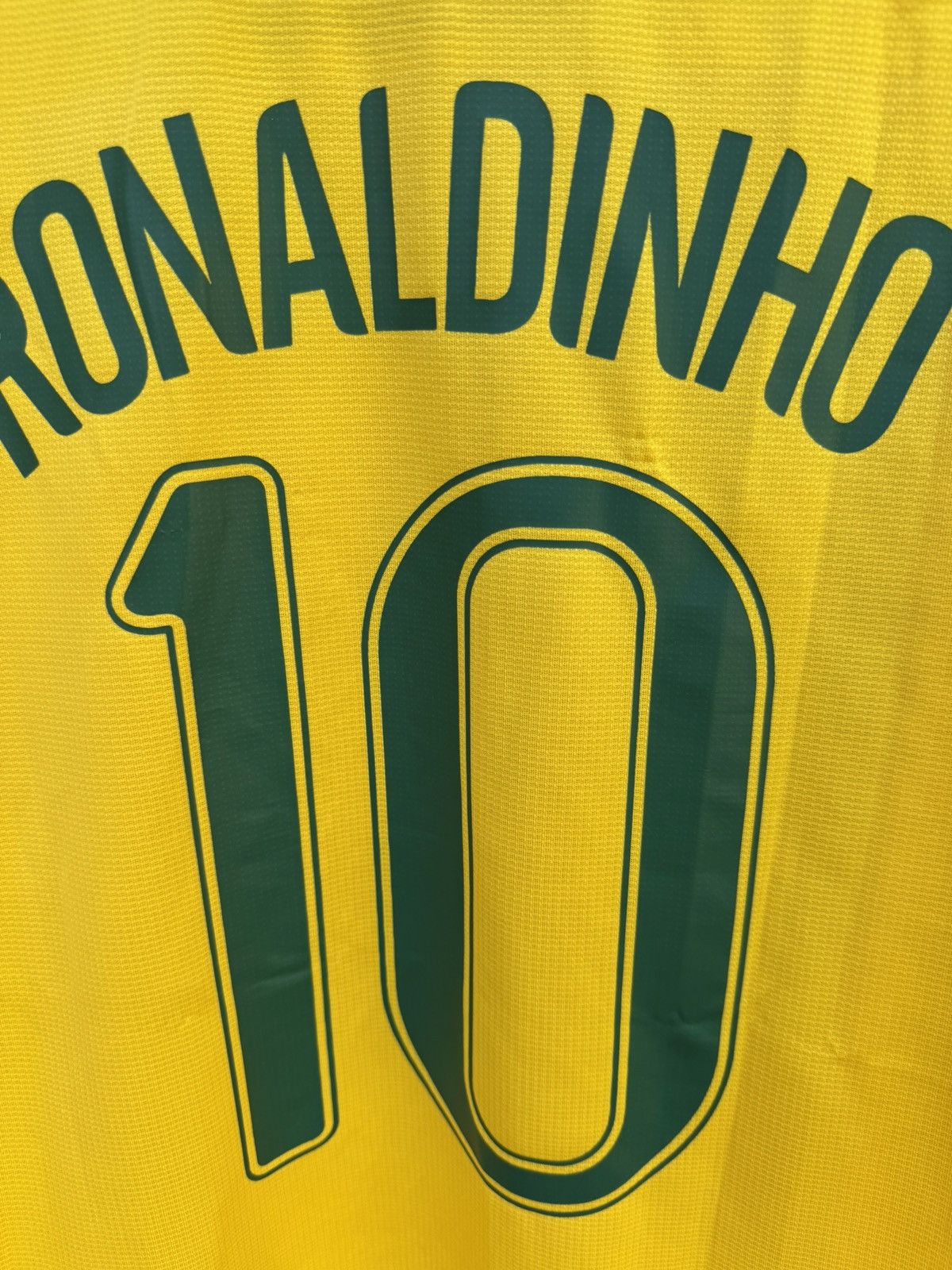 Nike Brazil 2006 World Cup RONALDINHO #10 Jersey Shirt - M - 9/10 Size US M / EU 48-50 / 2 - 8 Thumbnail