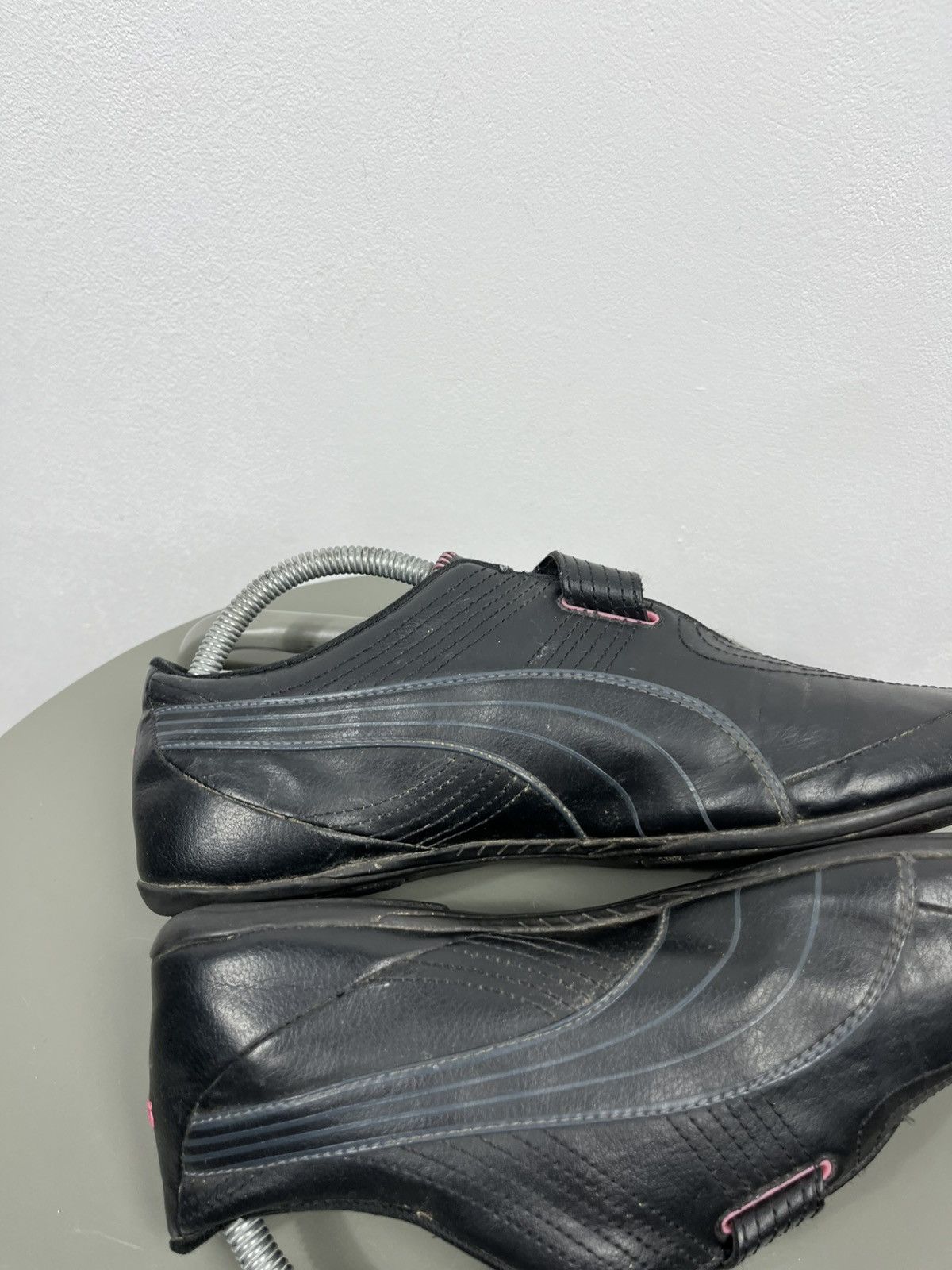 Puma Puma Racing Style Slip On Sneakers Black Pink Logo Strap 41 Size US 10 / IT 40 - 10 Thumbnail