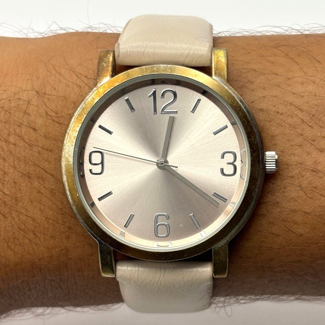 Other Retro Gold & Pink Analog Watch Size ONE SIZE - 1 Thumbnail