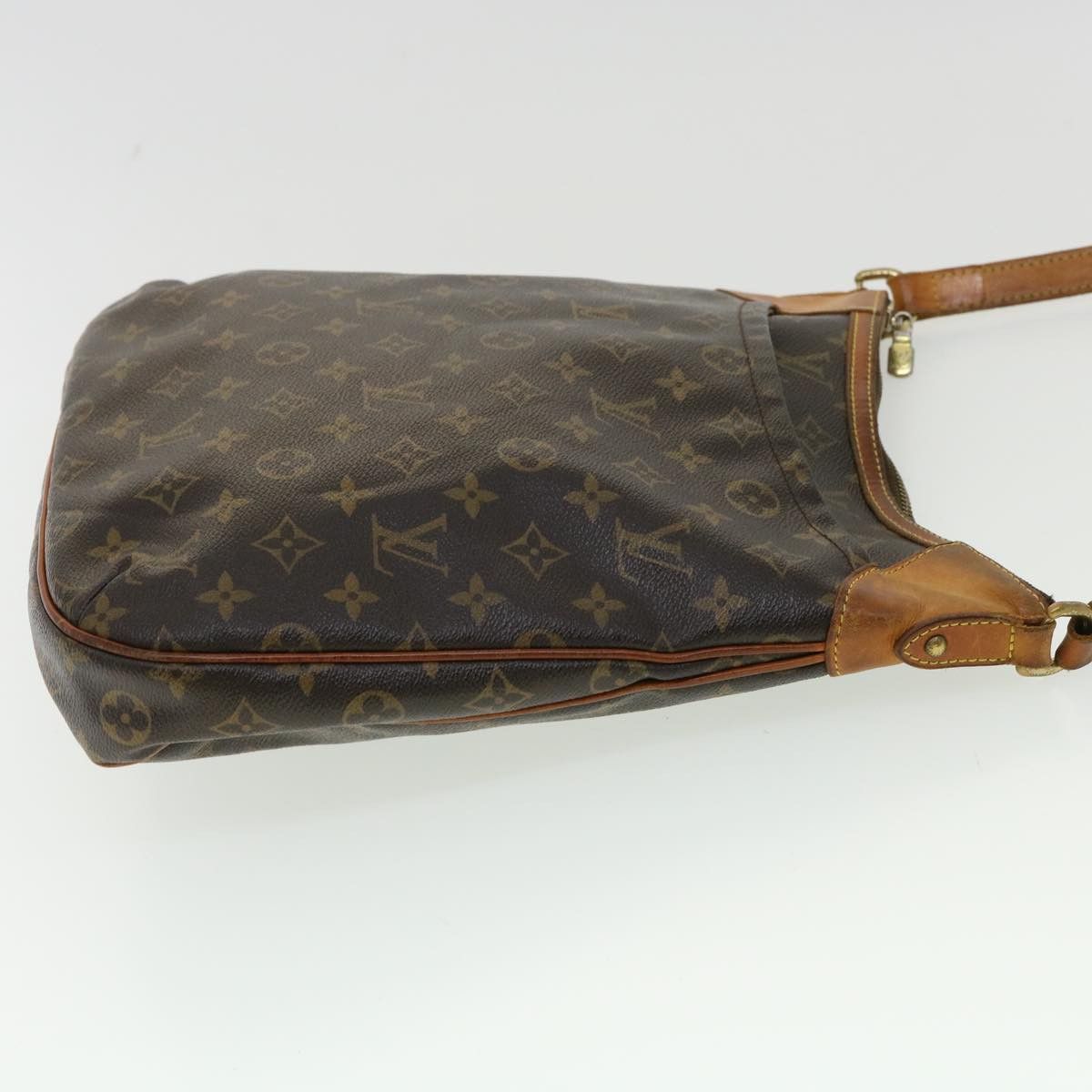 Louis Vuitton LOUIS VUITTON Monogram Odeon MM Shoulder Bag M56389 Size ONE SIZE - 3 Thumbnail