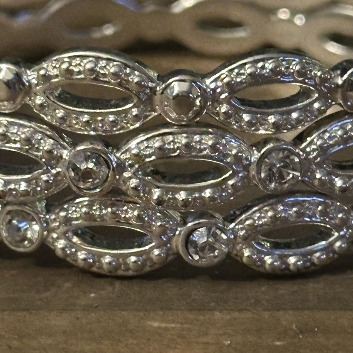 Other Silver tone oval link bangle bracelet bundlel Size ONE SIZE - 2 Thumbnail