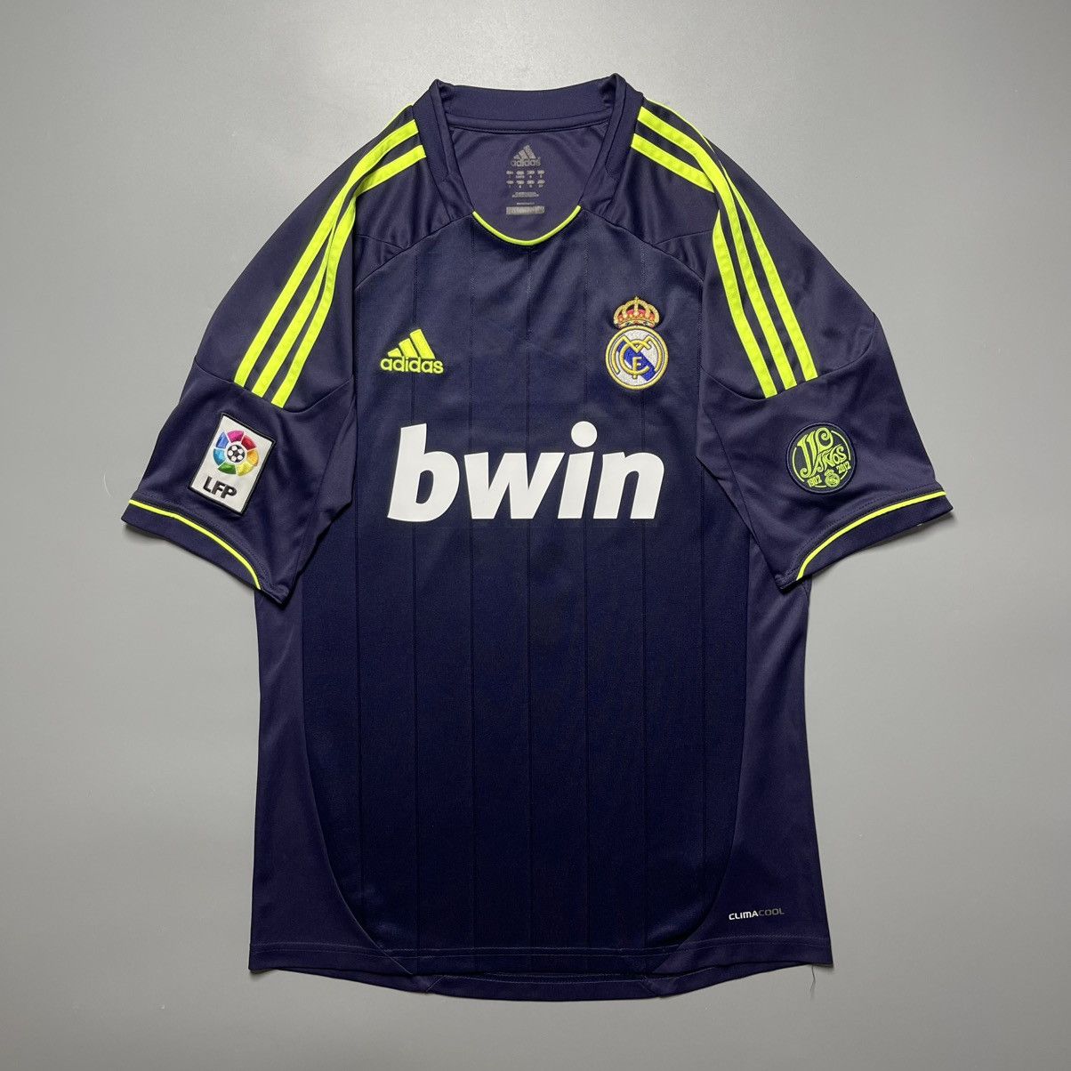 Adidas REAL MADRID 2012/2013 FOOTBALL AWAY JERSEY #7 RONALDO Size US S / EU 44-46 / 1 - 2 Thumbnail