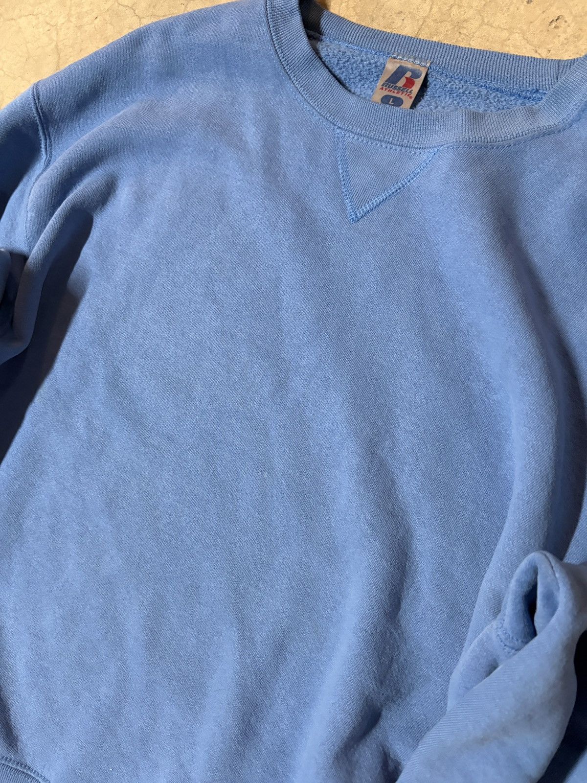 Russell Athletic VTG 00’s Russell Crewneck Sweatshirt Light Blue Size Large Size US L / EU 52-54 / 3 - 2 Thumbnail