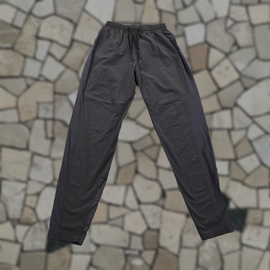 Outdoor Voices Outdoor Voices Pants Womens Black Performance Tapered Joggers Track Athletic Gym Size 28" / US 6 / IT 42 - 1 Thumbnail